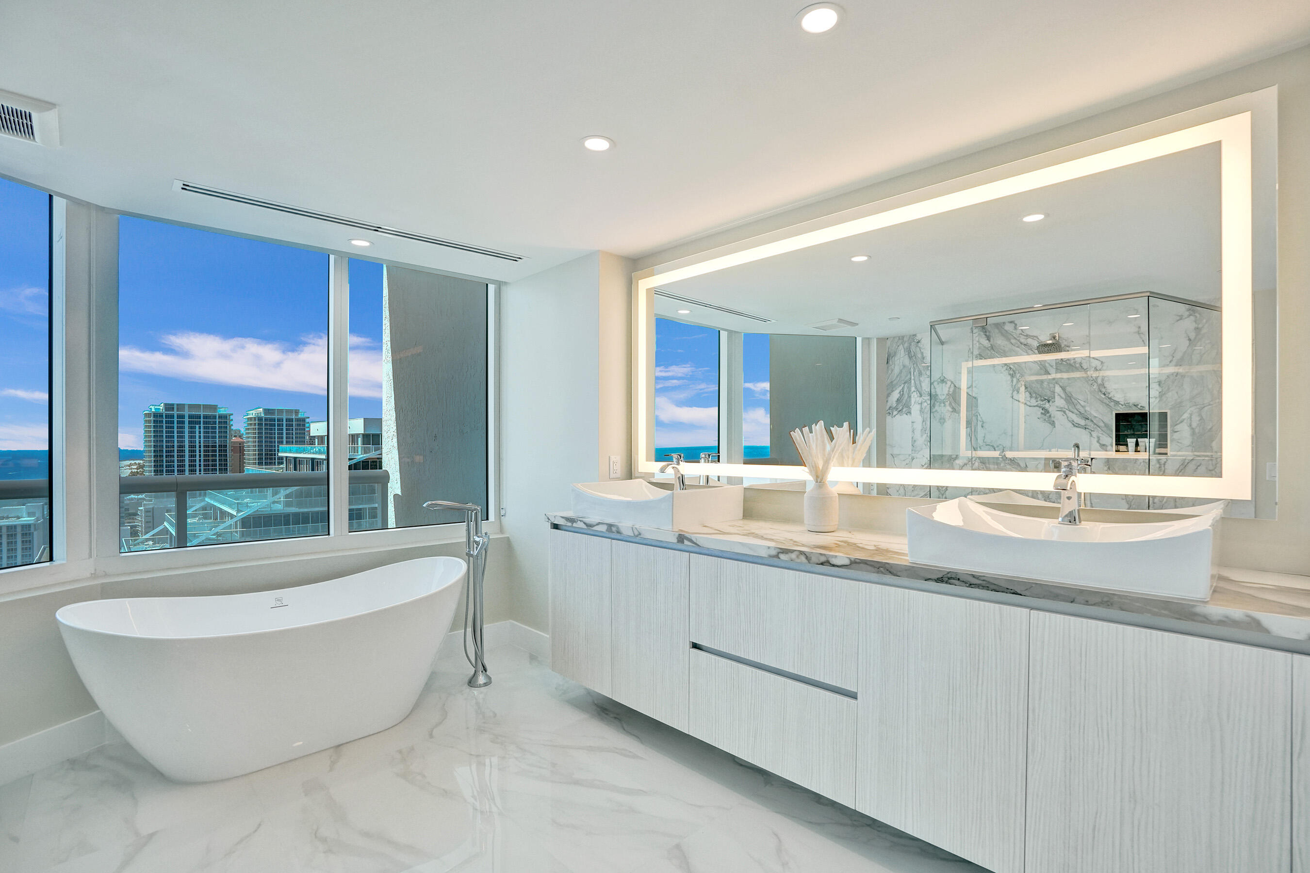 505 N Fort Lauderdale Beach Boulevard N 2500 Property Photo 7