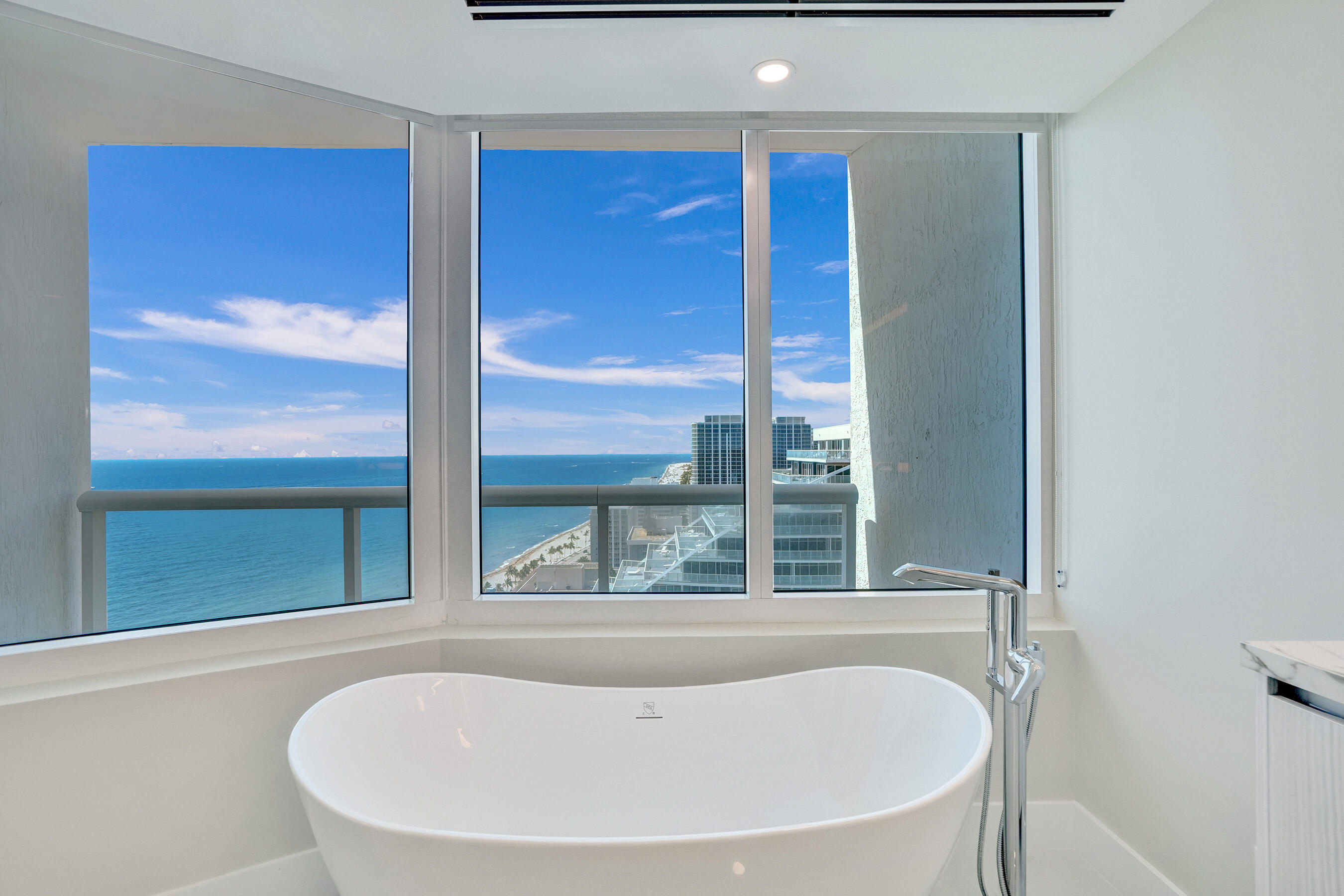 505 N Fort Lauderdale Beach Boulevard N 2500 Property Photo 19