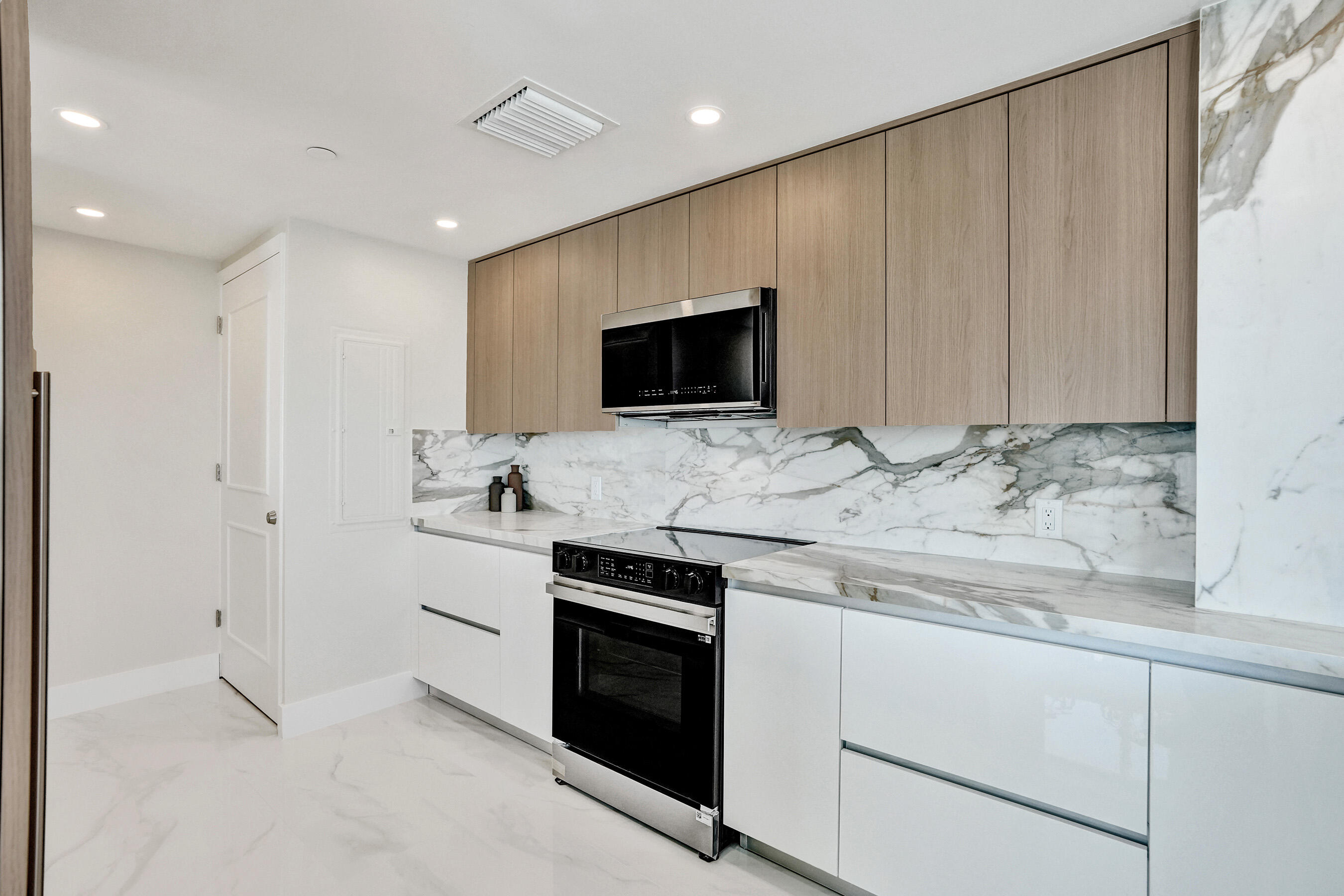 505 N Fort Lauderdale Beach Boulevard N 2500 Property Photo 40