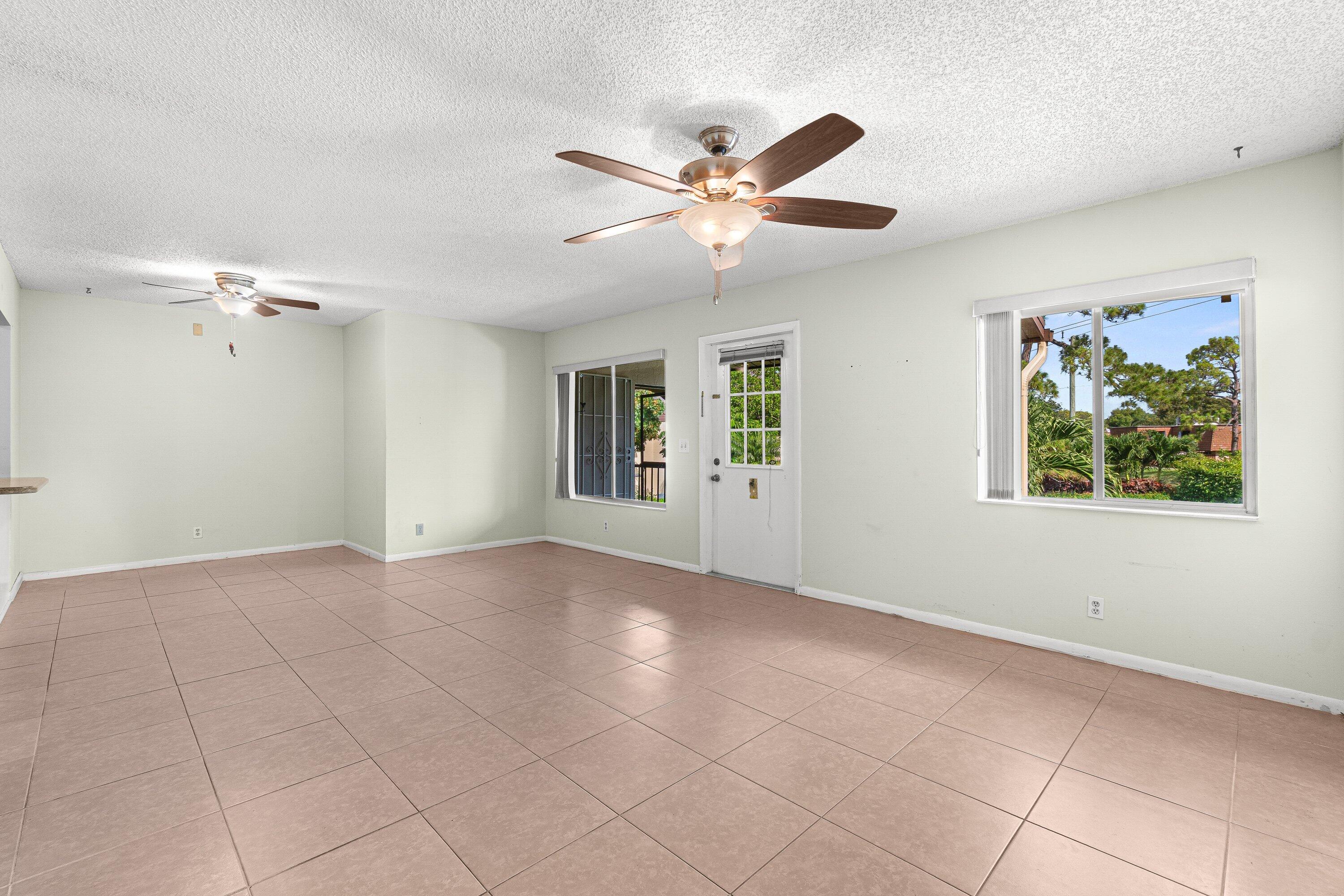 223 Pine Hov Circle A-2 Property Photo 6