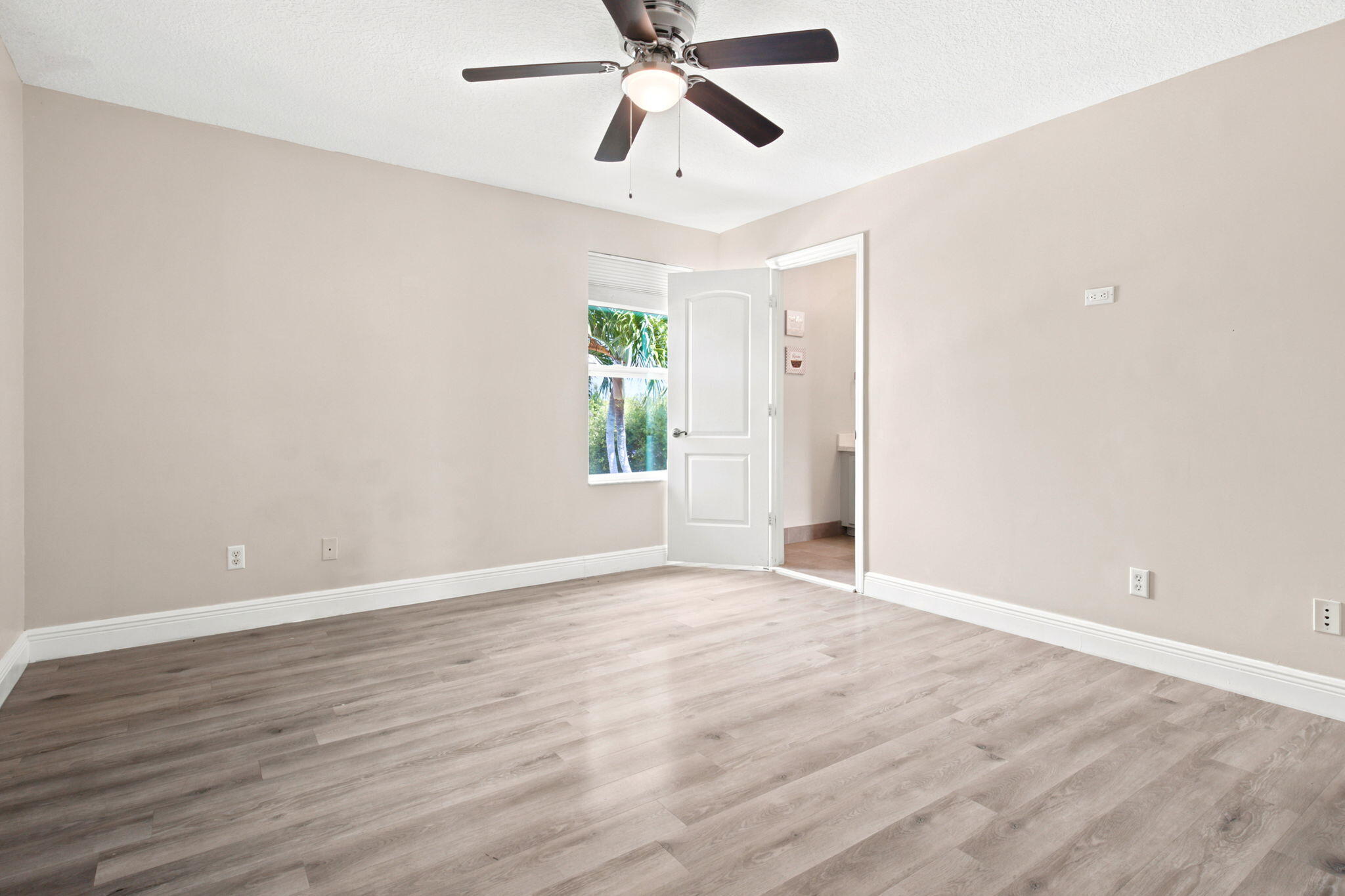 3766 W Gardenia Avenue Property Photo 56