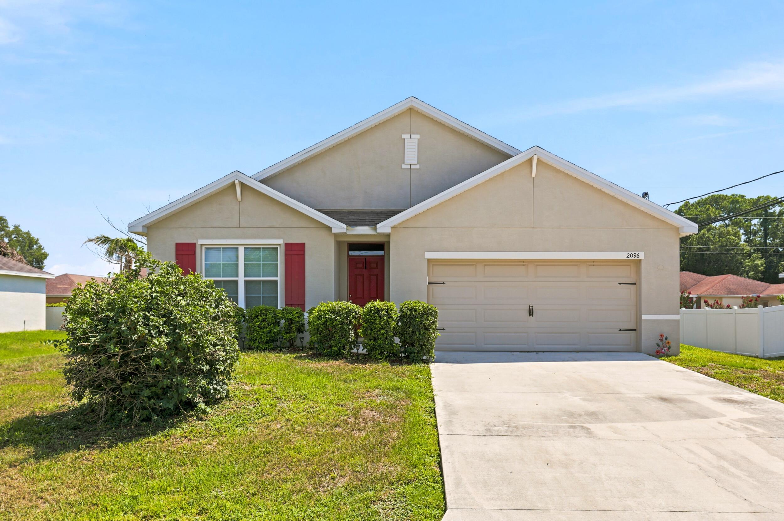 2096 SW Leafy Road Property Photo 1