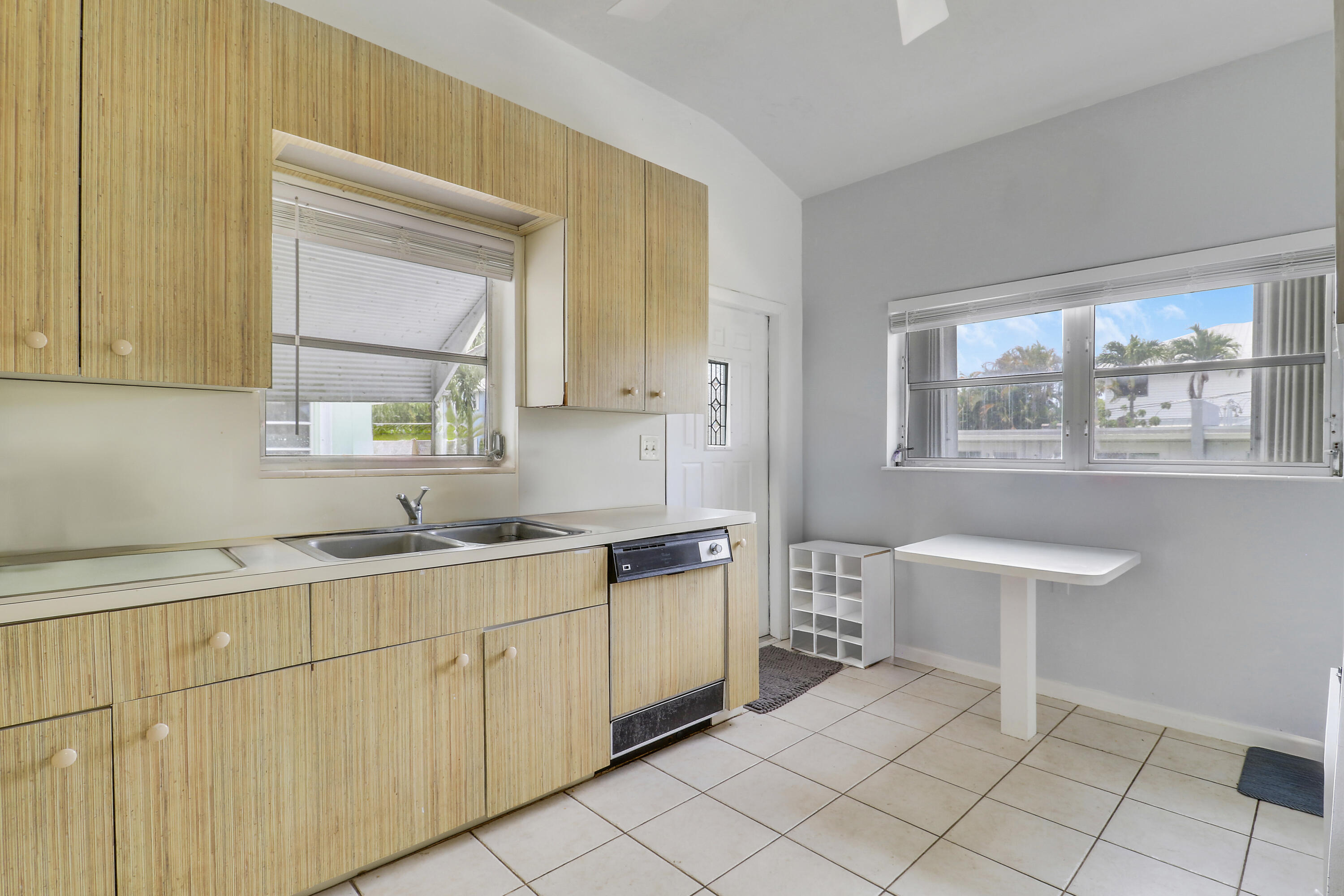24 Douglas Drive Property Photo 10