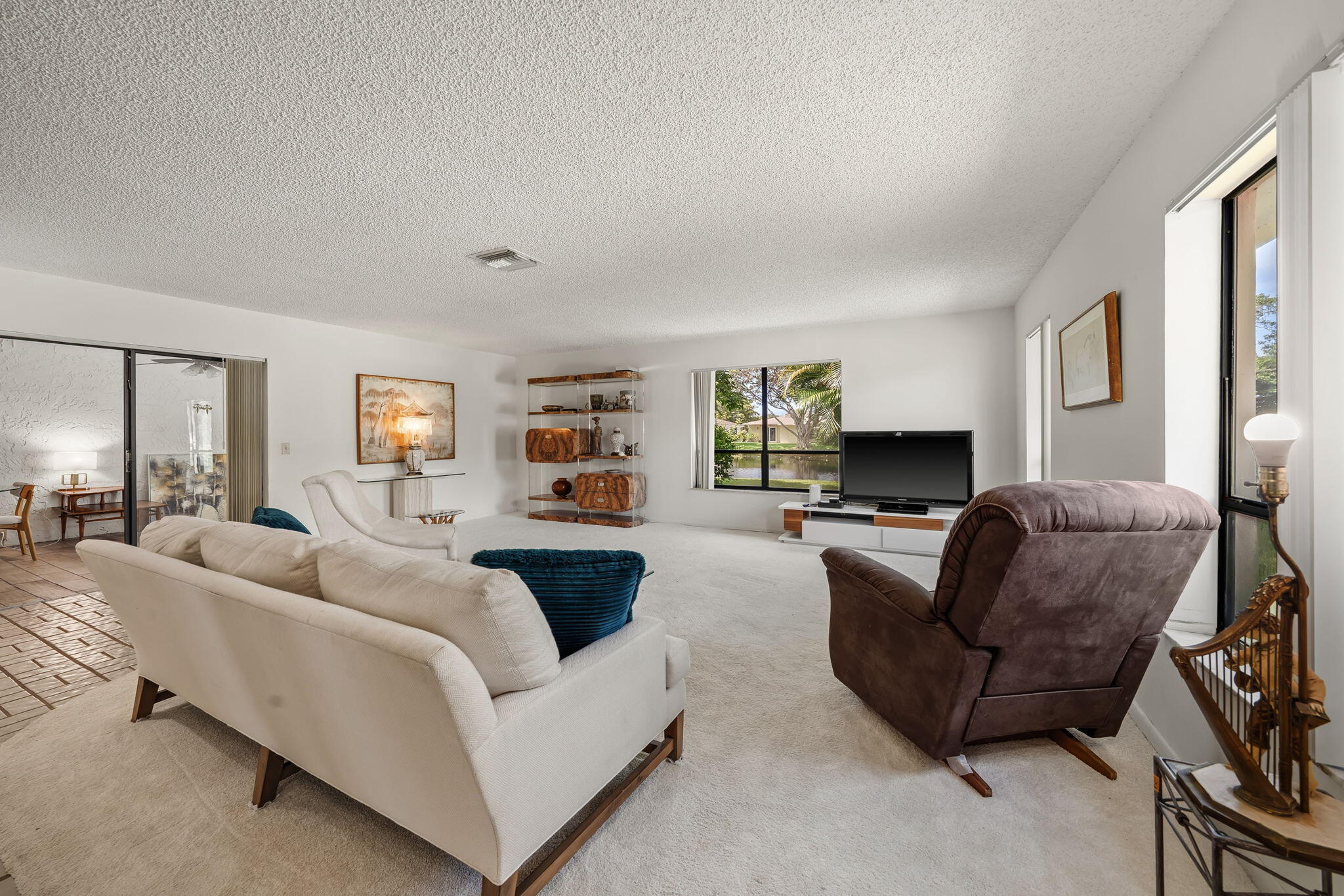 7543 Volley Place Property Photo 6