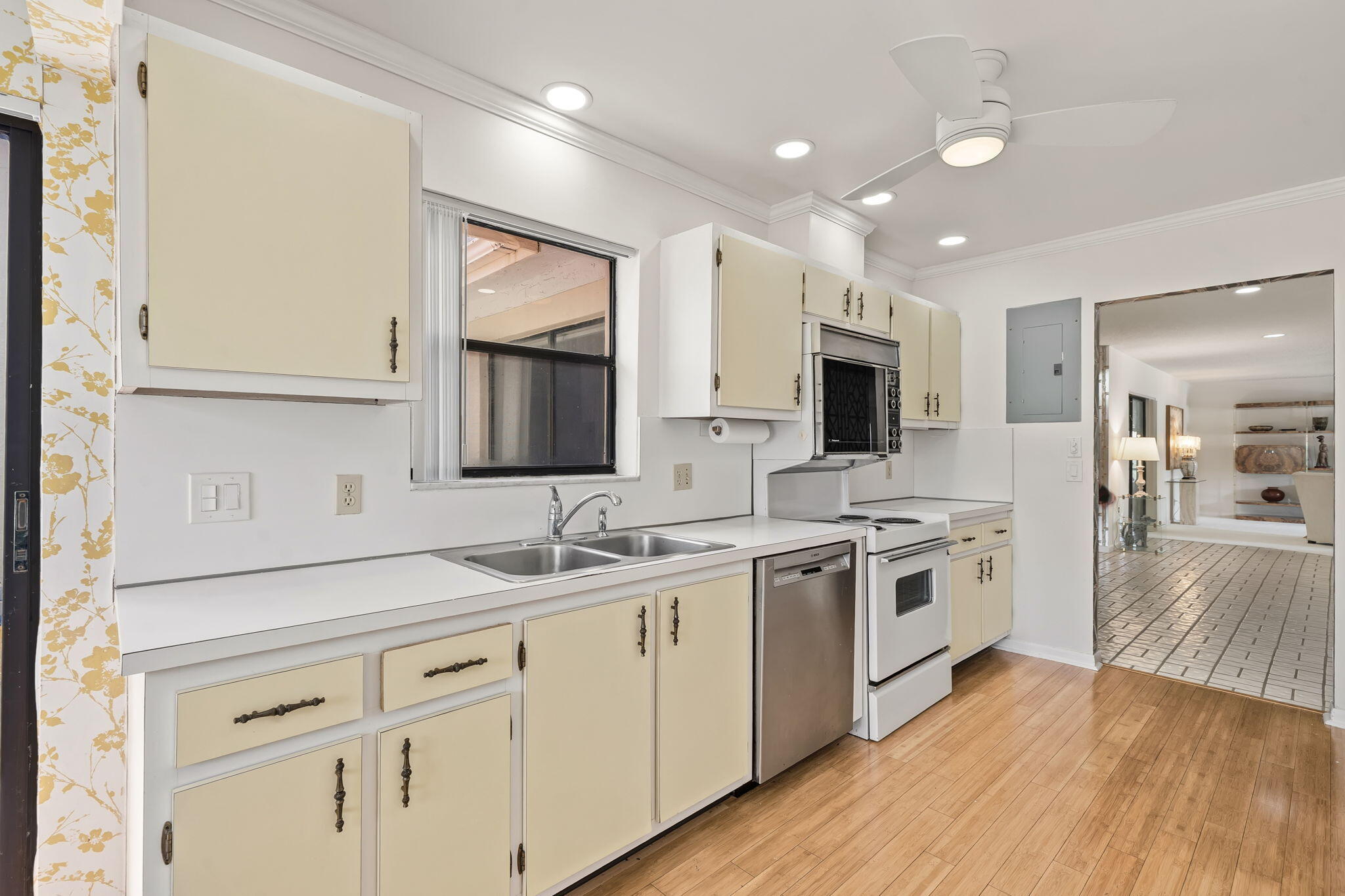 7543 Volley Place Property Photo 6