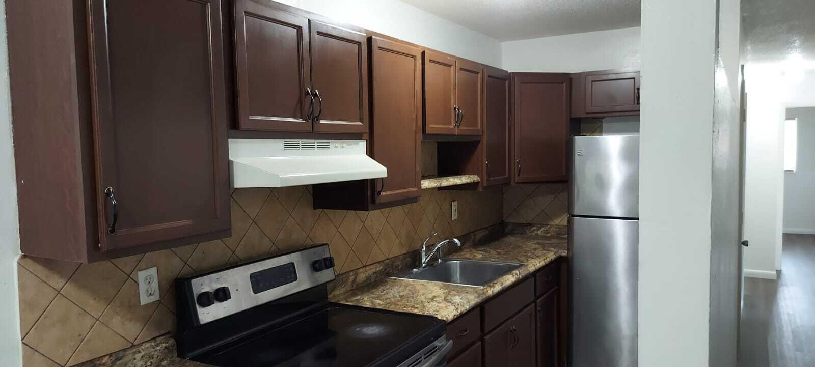 1796 Nw 52nd Avenue Property Photo 8