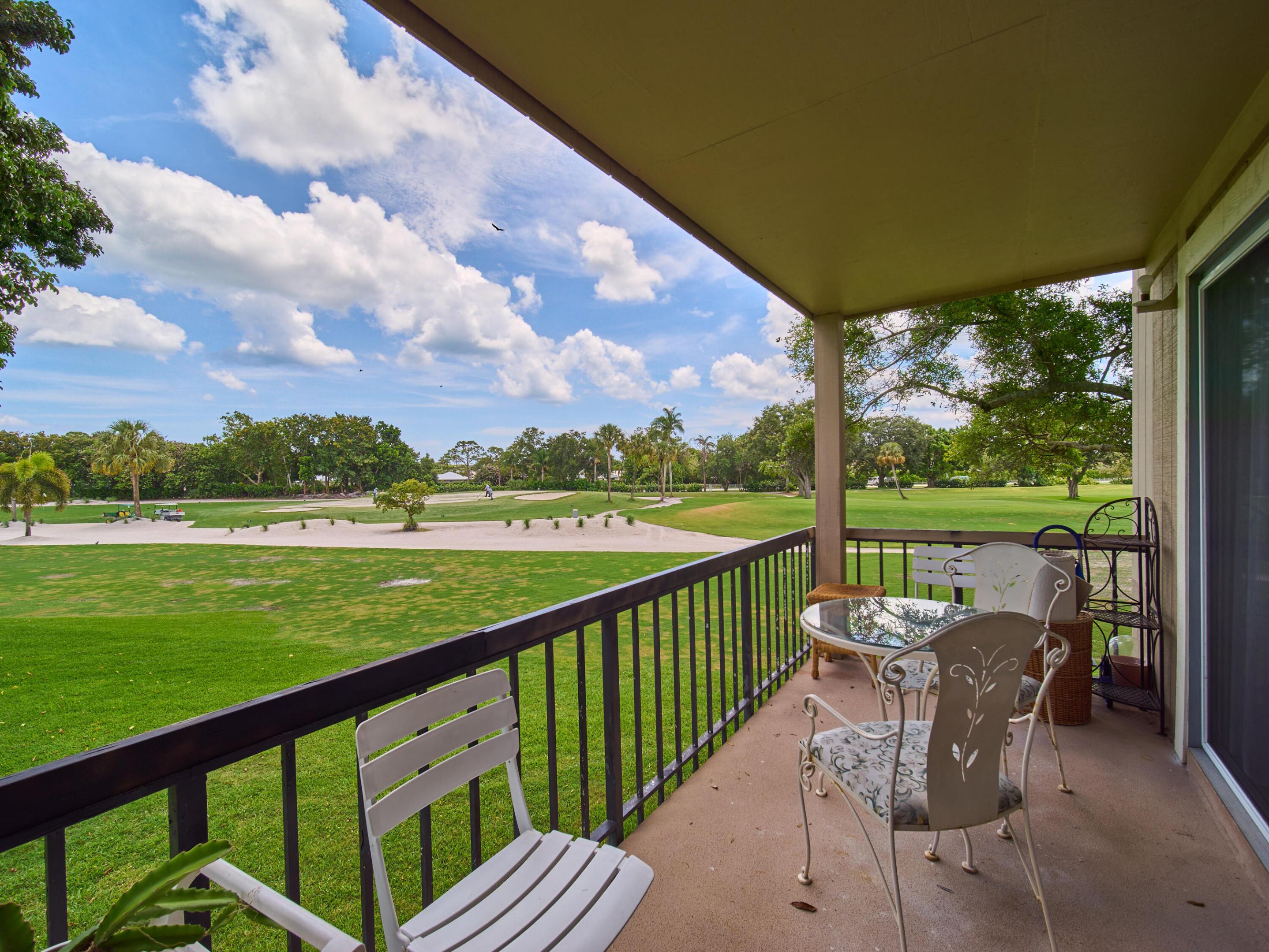 18369 Se Wood Haven Lane E Property Photo 9