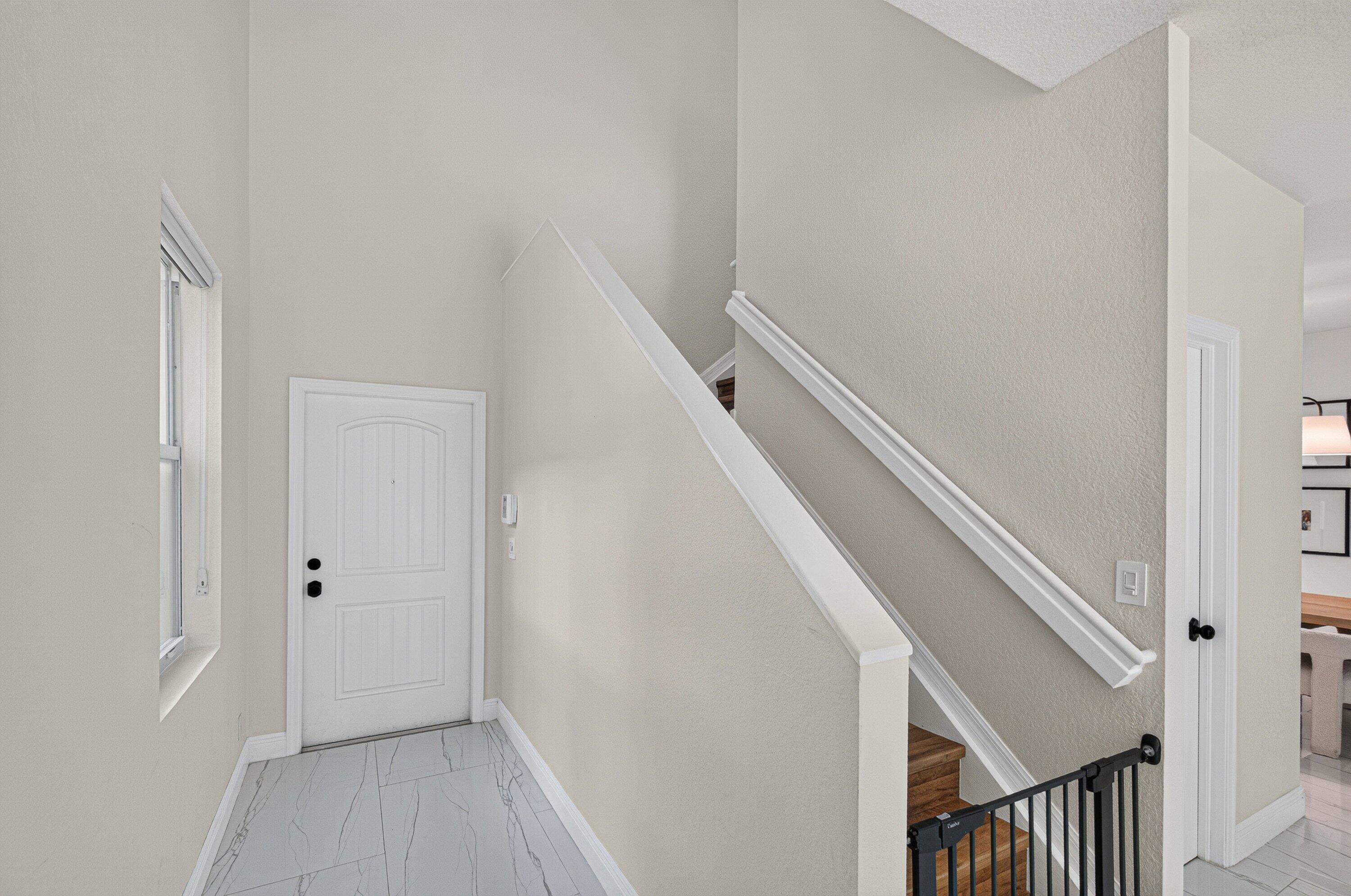 6455 Azura Lake Road Property Photo 6