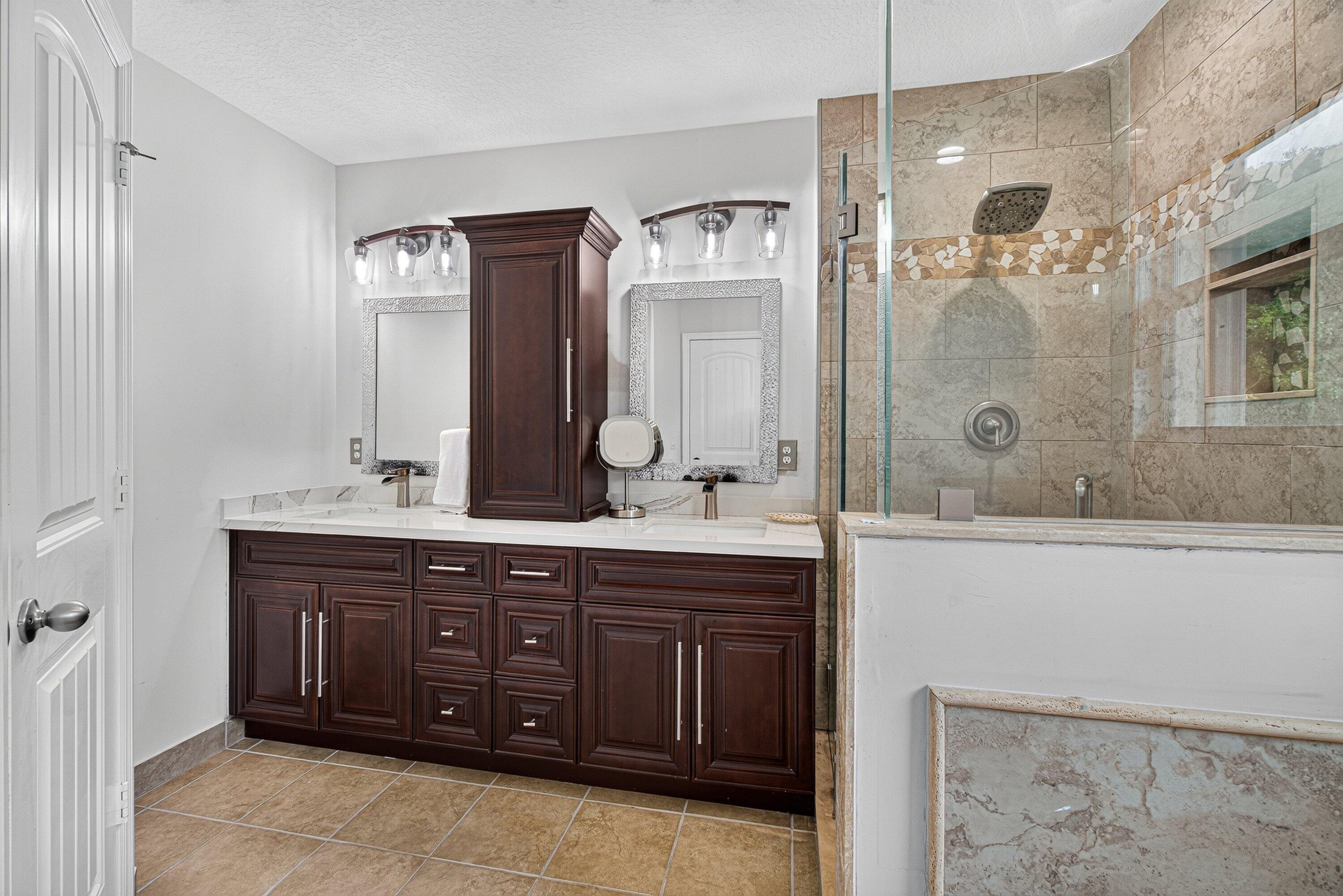 6455 Azura Lake Road Property Photo 32