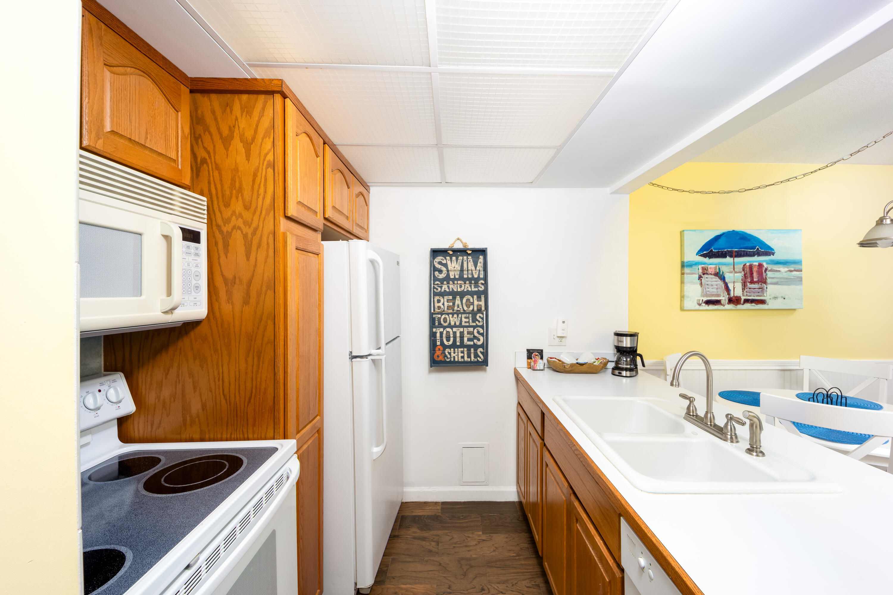 9800 S Ocean Drive 415 Property Photo 7