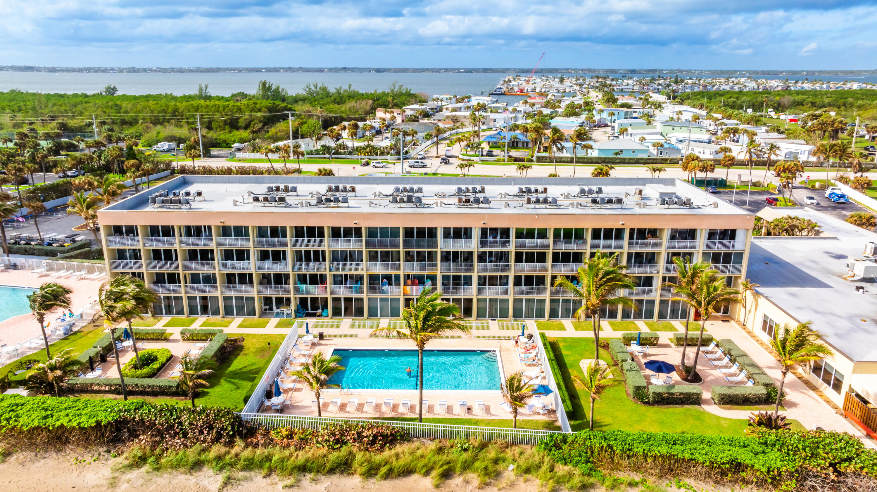9800 S Ocean Drive 415 Property Photo 14