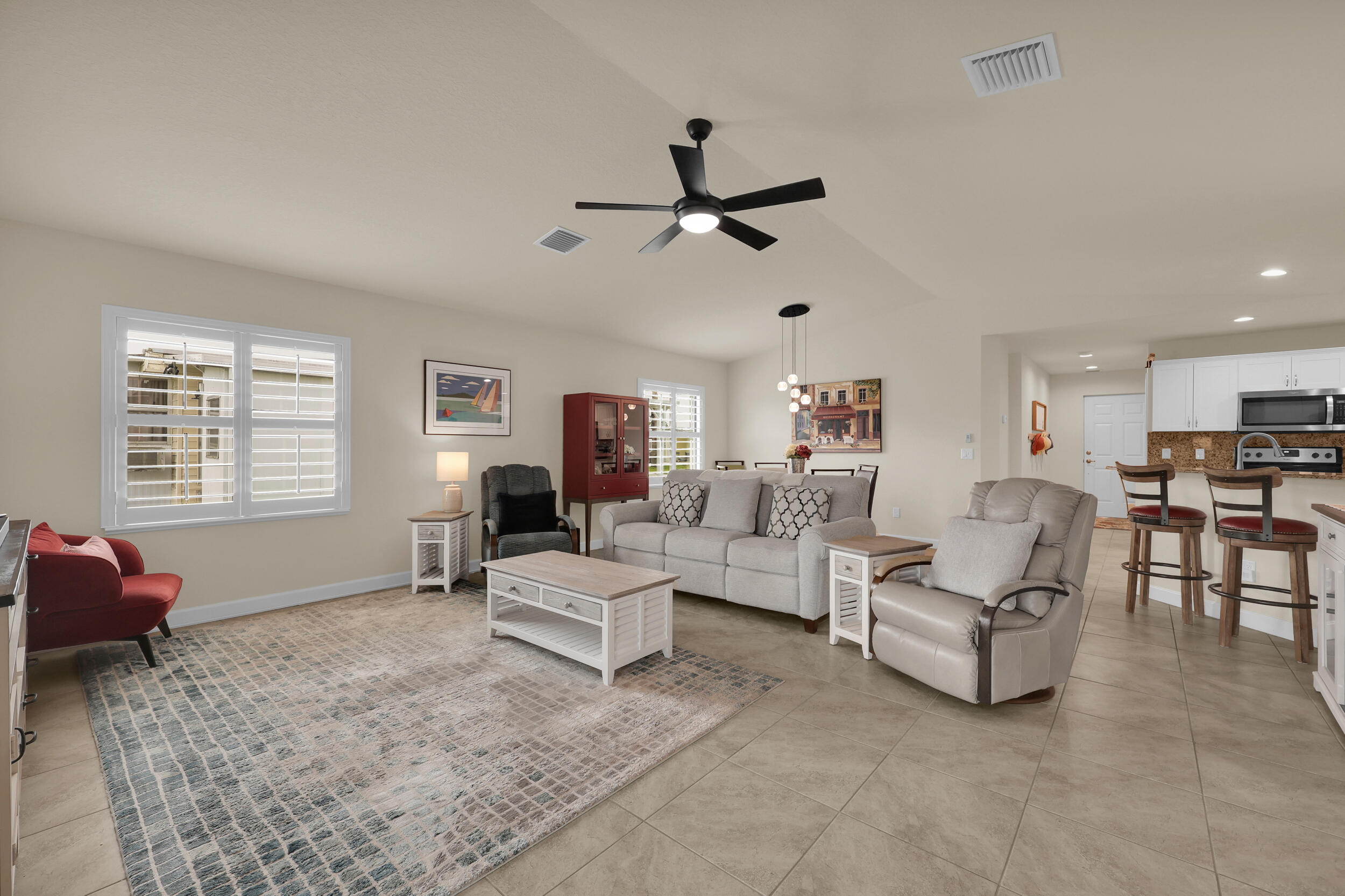 22 Alta Loma Property Photo 14