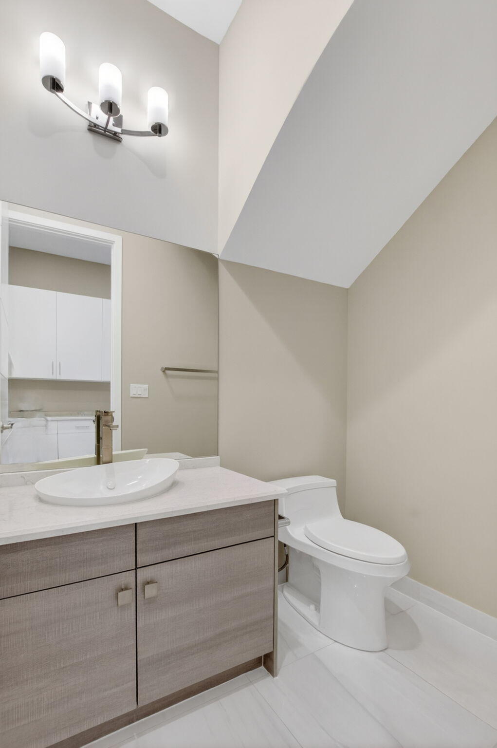17089 Rainbow Falls Trail Property Photo 51