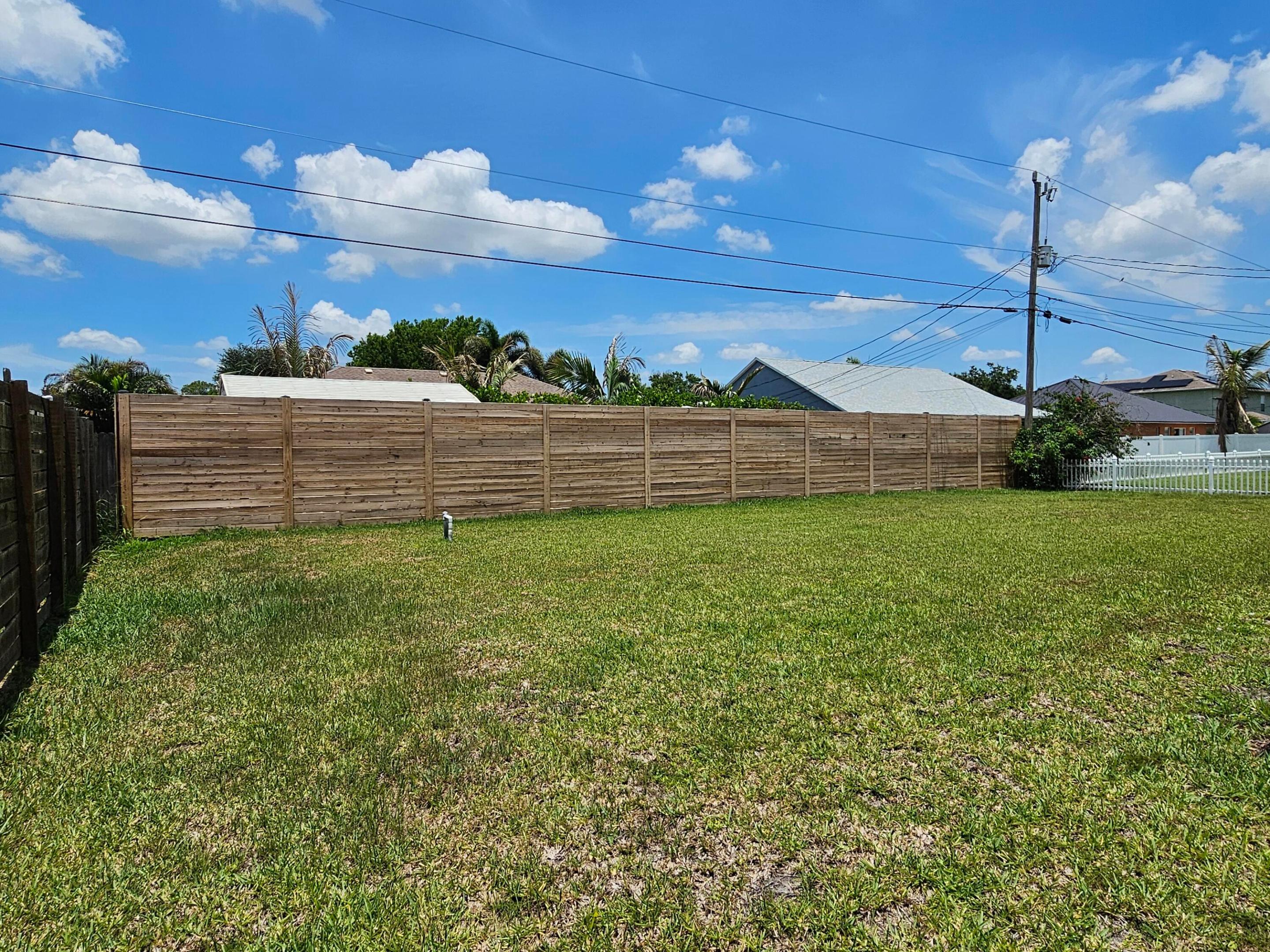3338 Sw Mundy Street Property Photo 3