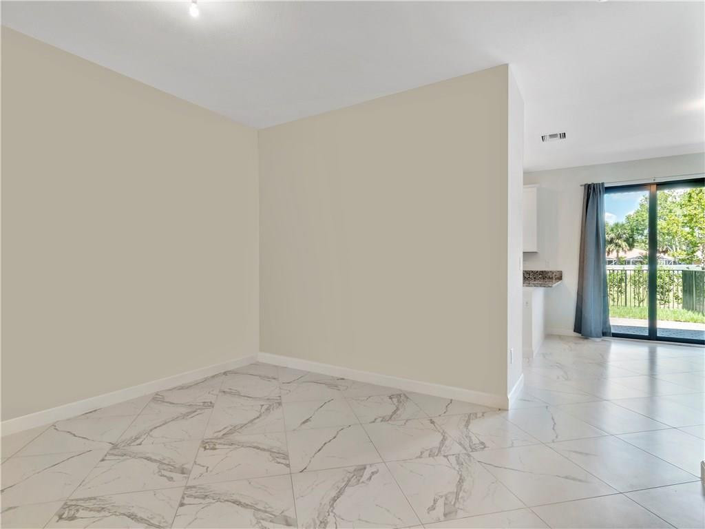 13056 Anthorne Lane 113 Property Photo 11
