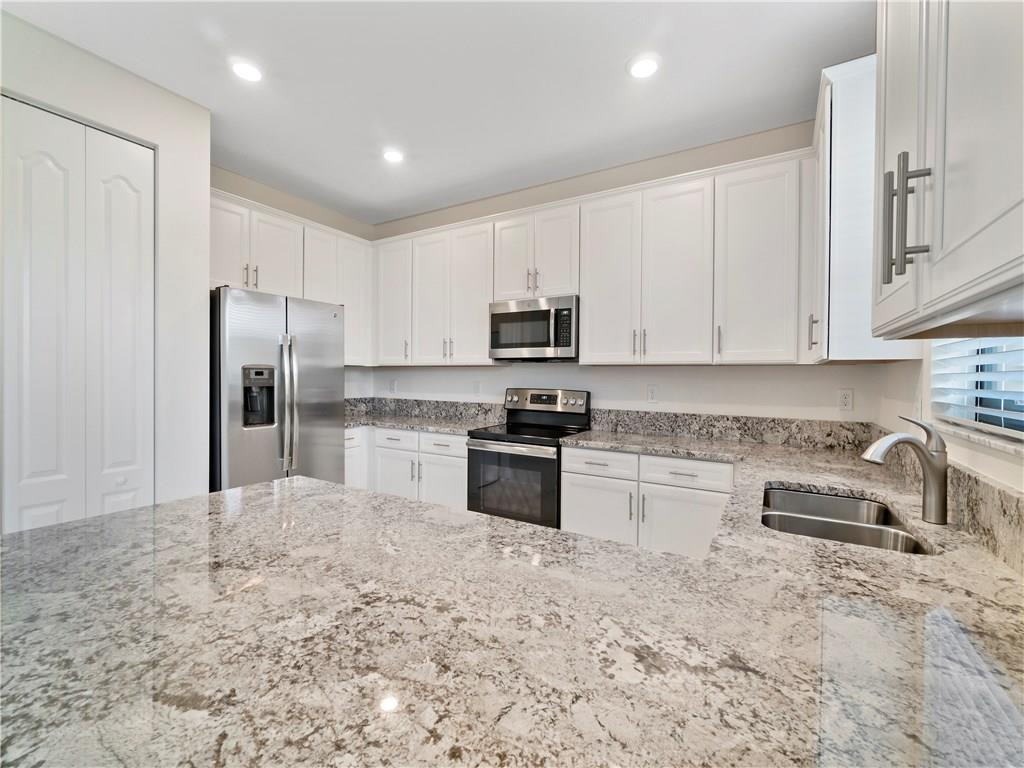 13056 Anthorne Lane 113 Property Photo 15