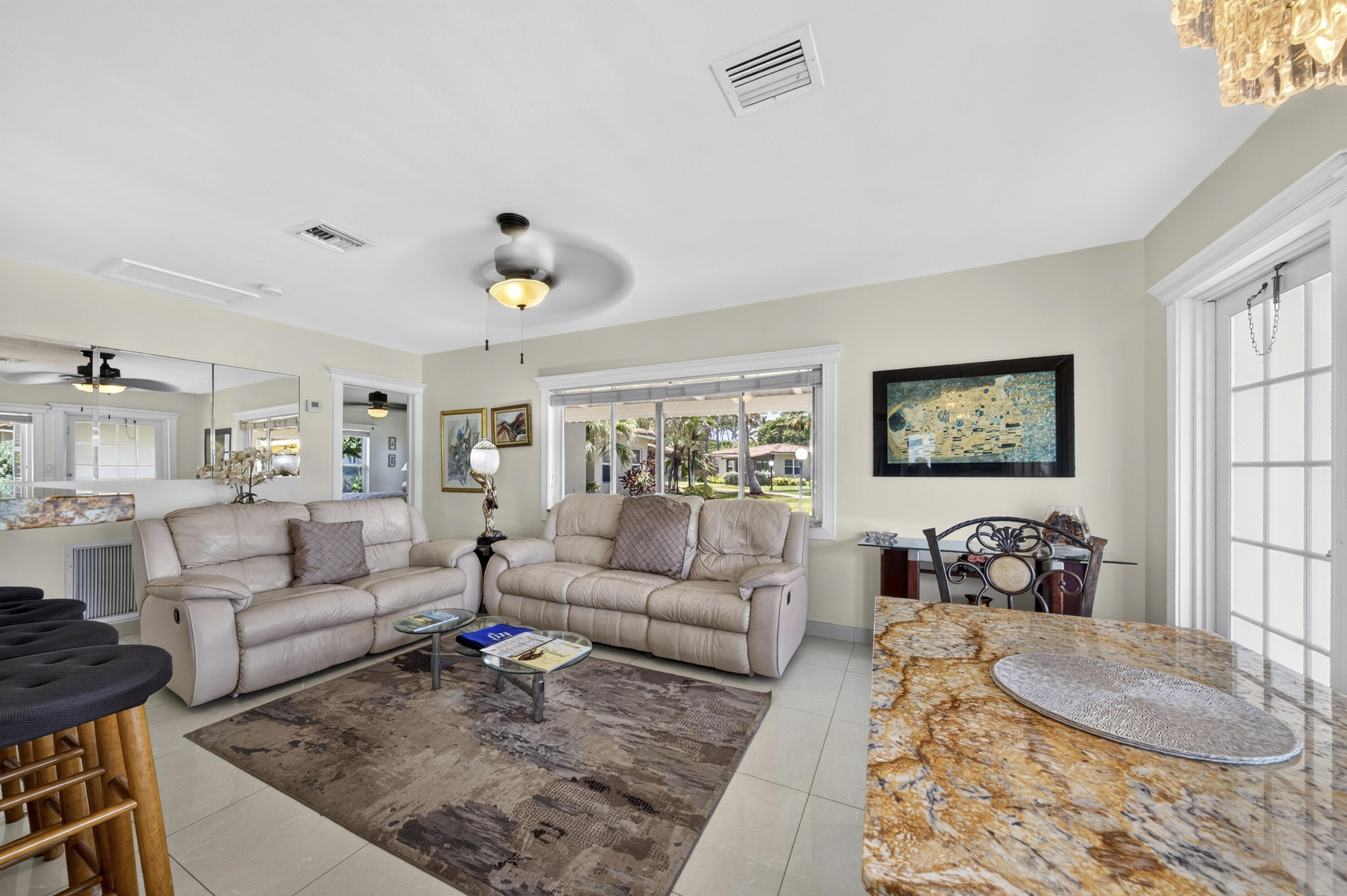1225 Hillsboro Mile Villa H2 Property Photo 5