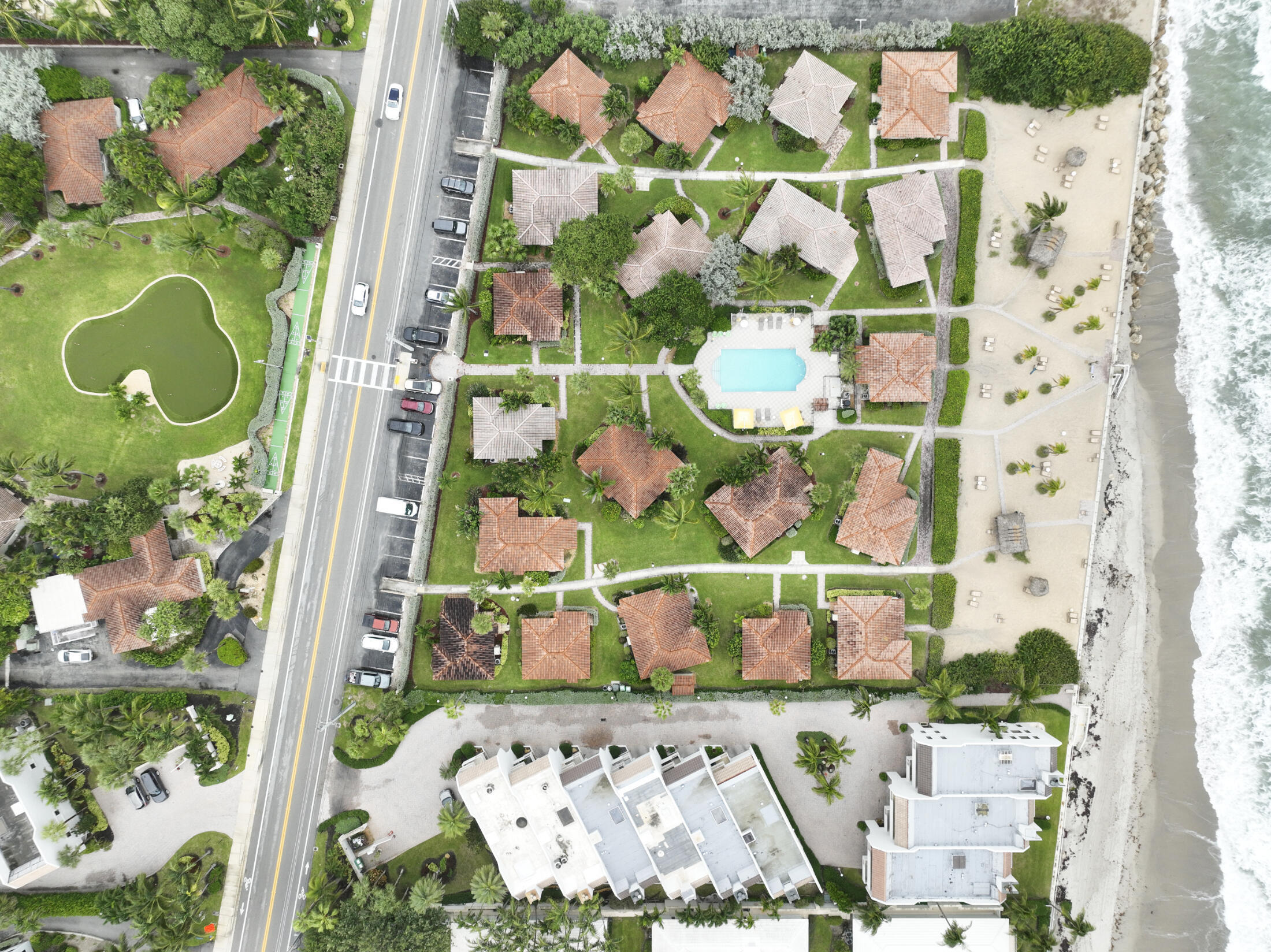 1225 Hillsboro Mile Villa H2 Property Photo 10
