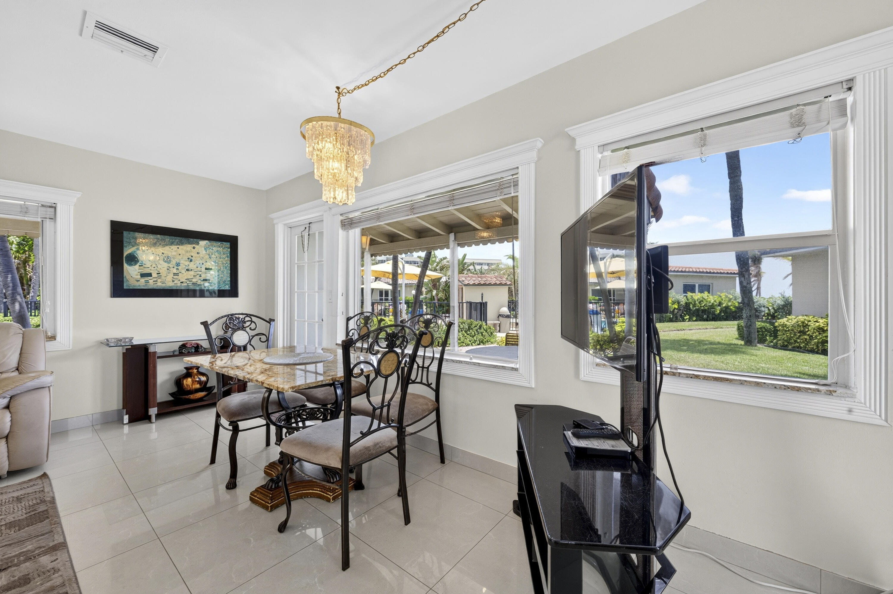 1225 Hillsboro Mile Villa H2 Property Photo 17
