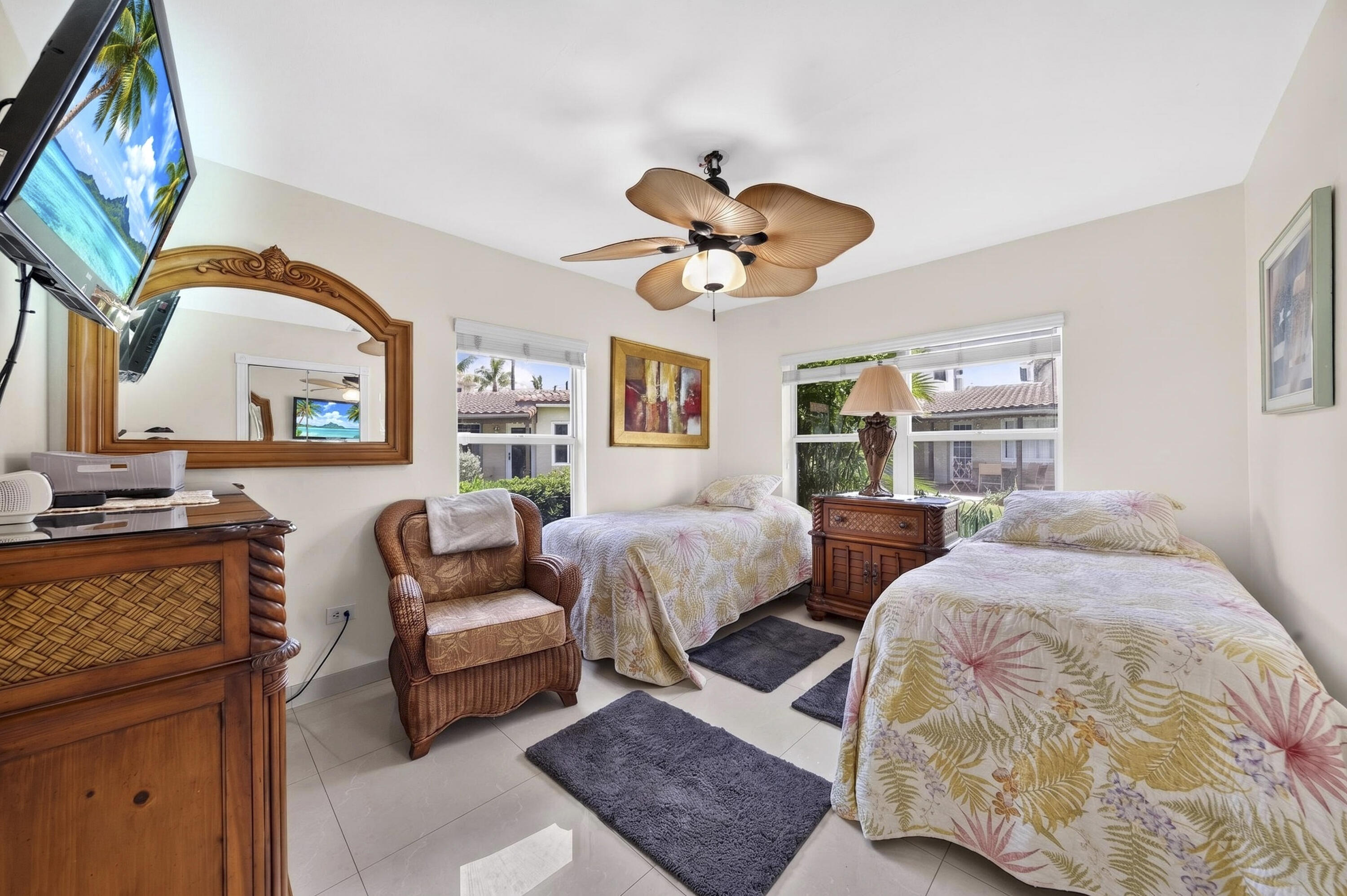 1225 Hillsboro Mile Villa H2 Property Photo 26