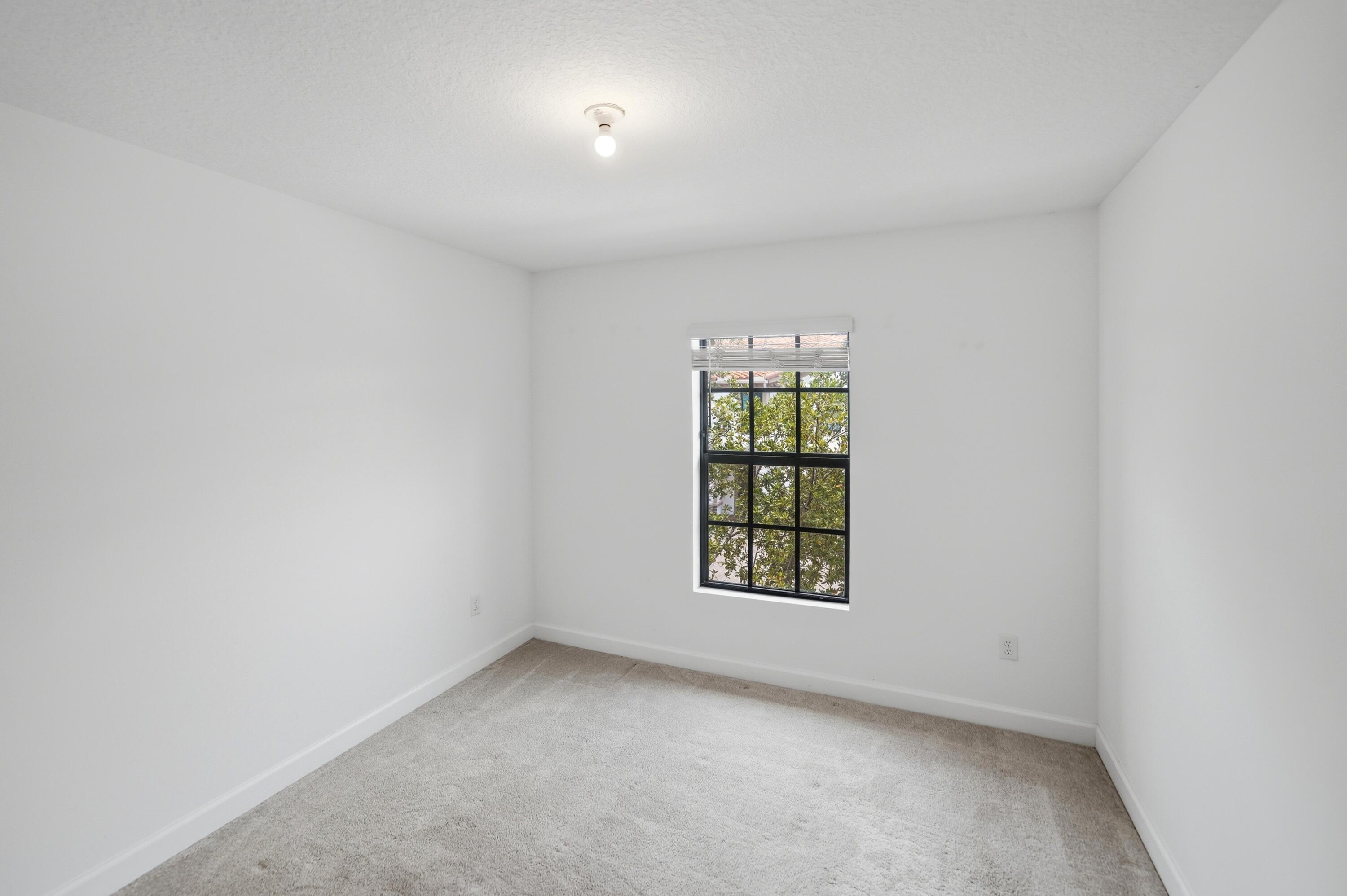 1009 Sweet Briar Lane Property Photo 43