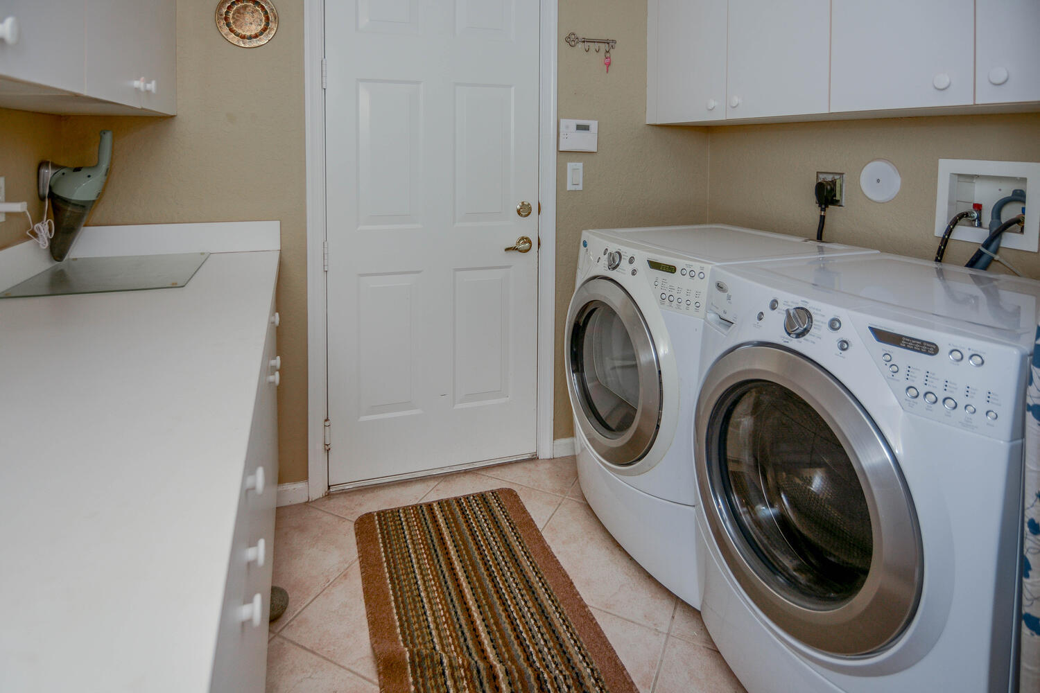 4676 Manderly Drive Property Photo 30