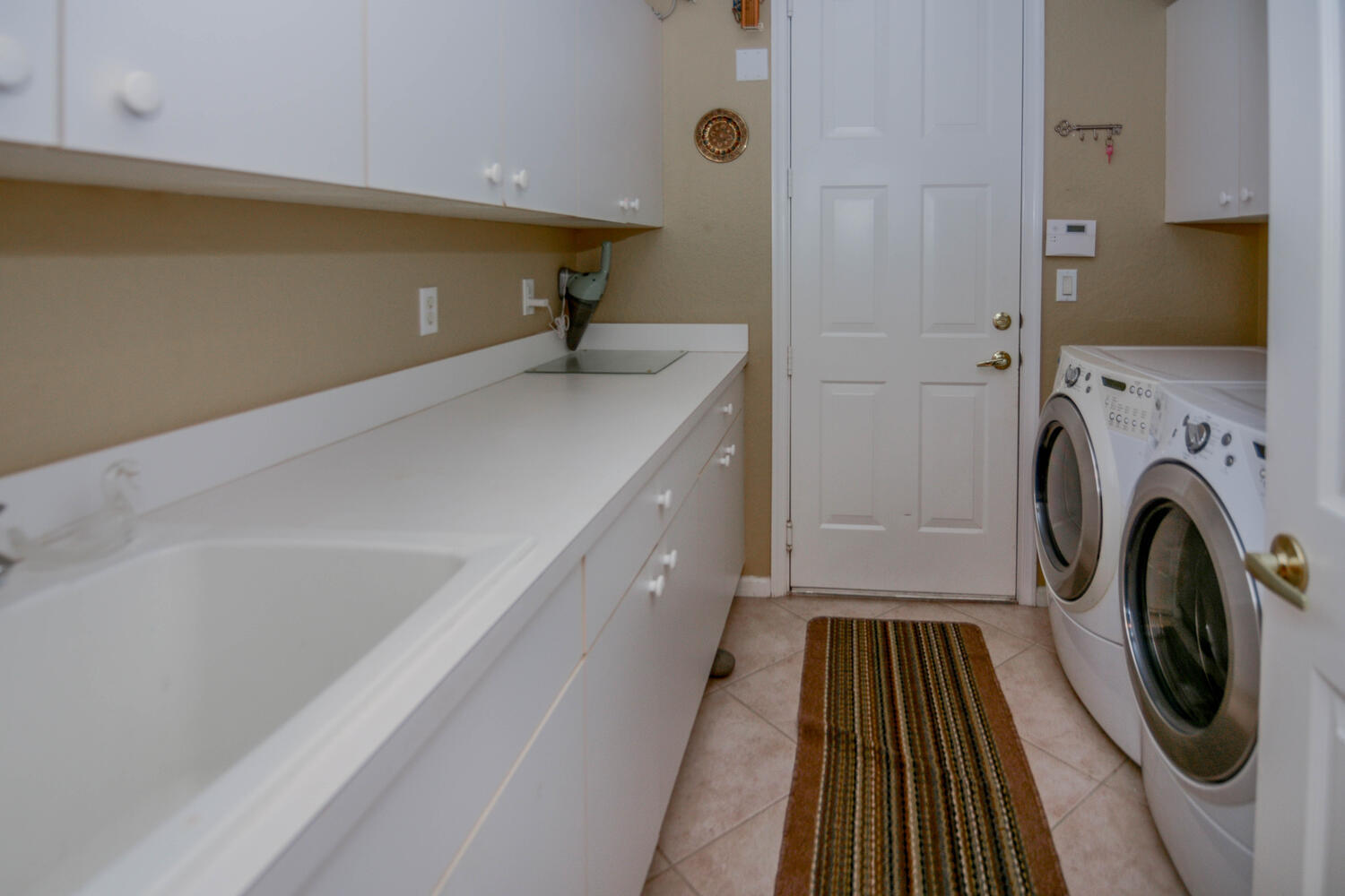 4676 Manderly Drive Property Photo 31