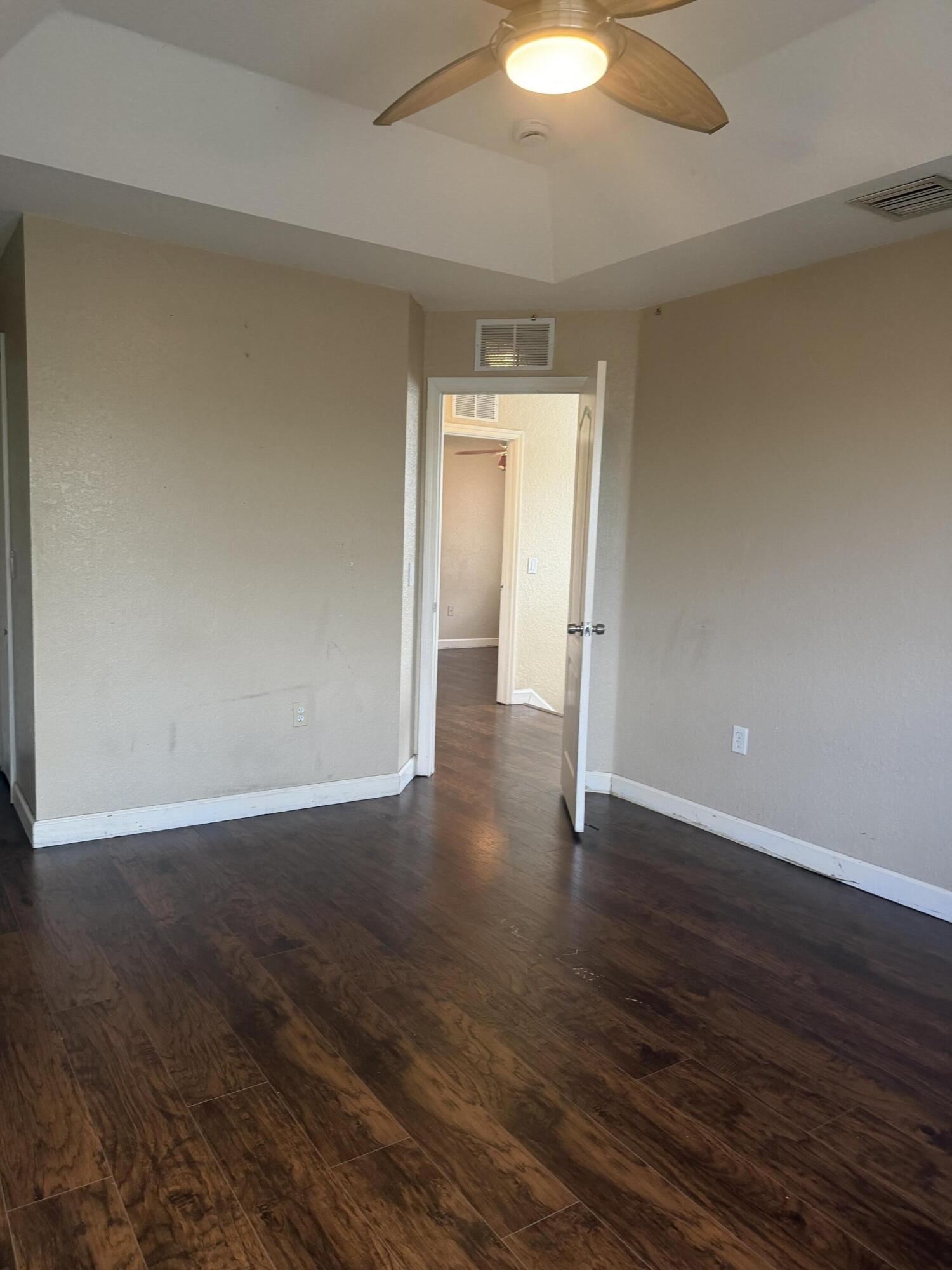 1121 Shoma Drive Property Photo 6