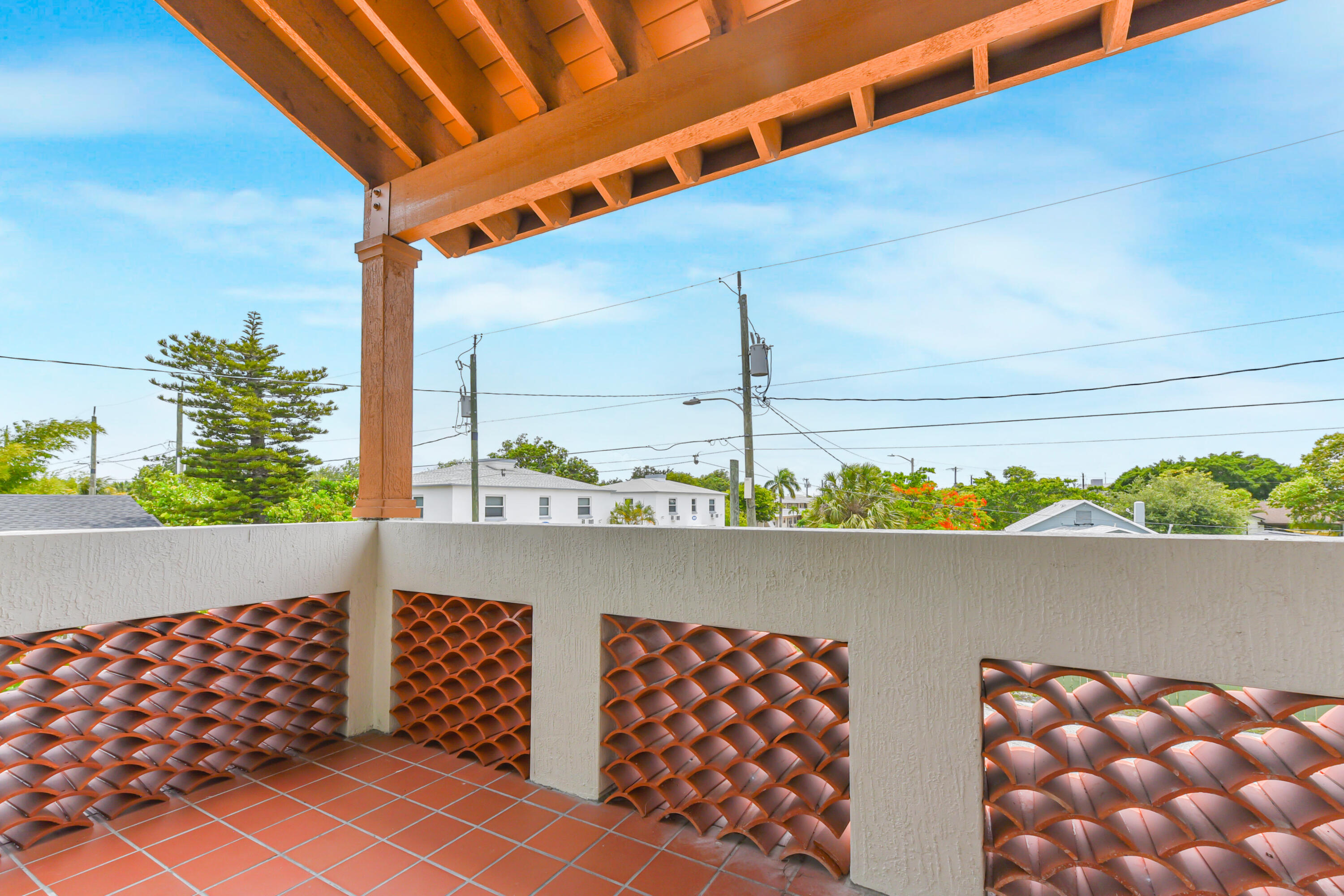 129 S K Street Property Photo 34