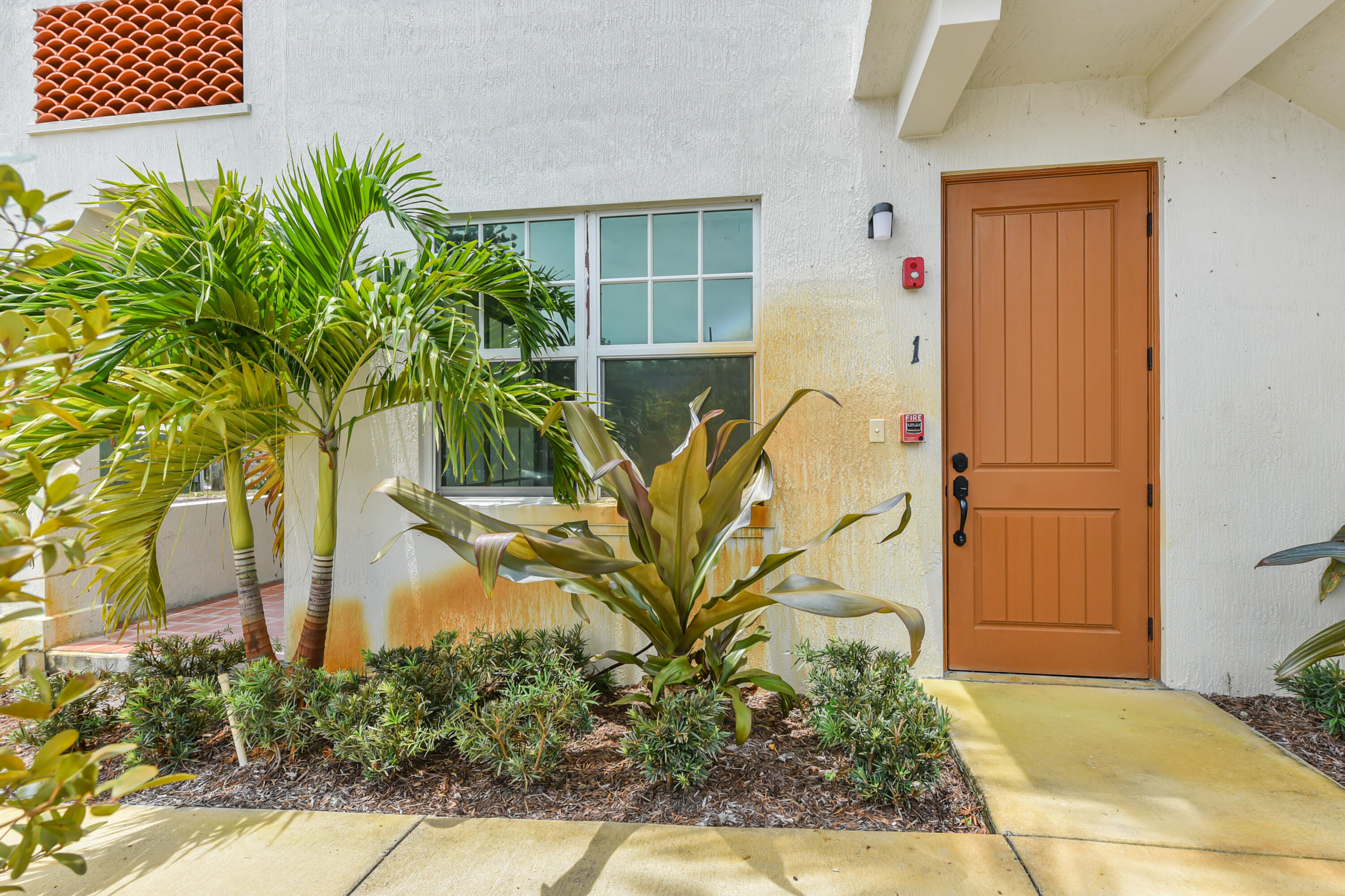 129 S K Street Property Photo 37