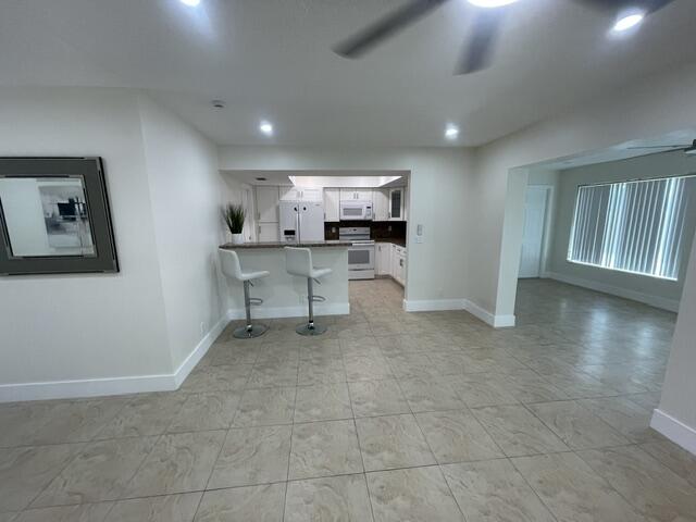 180 Sw 77th Avenue Property Photo 3
