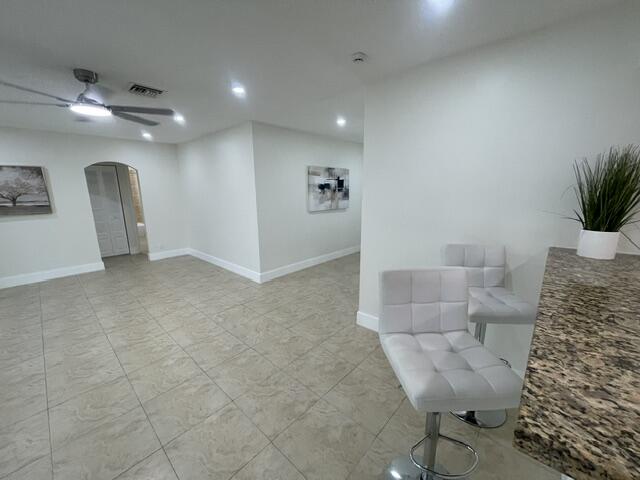180 Sw 77th Avenue Property Photo 6