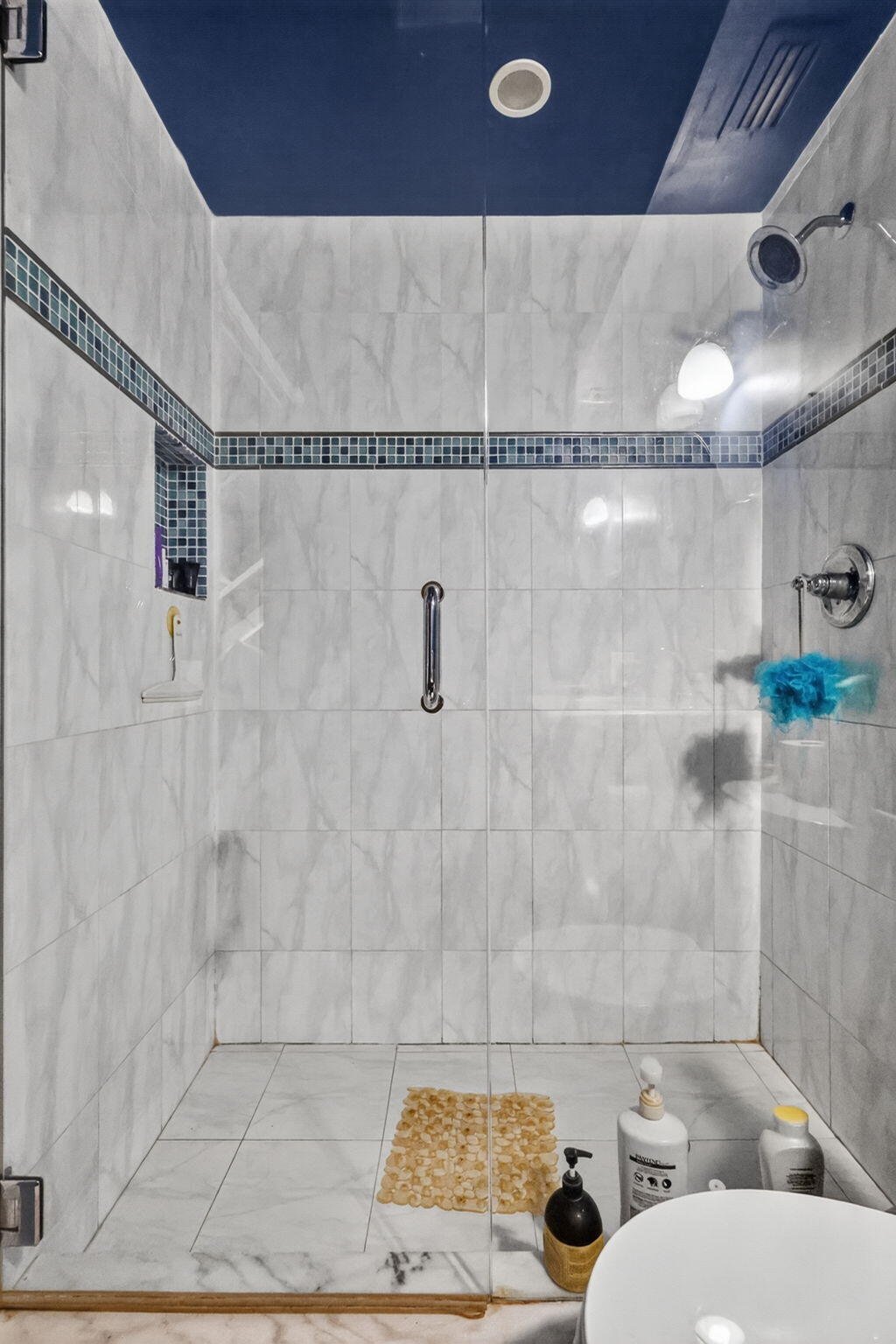 6022 Western Way Property Photo 14