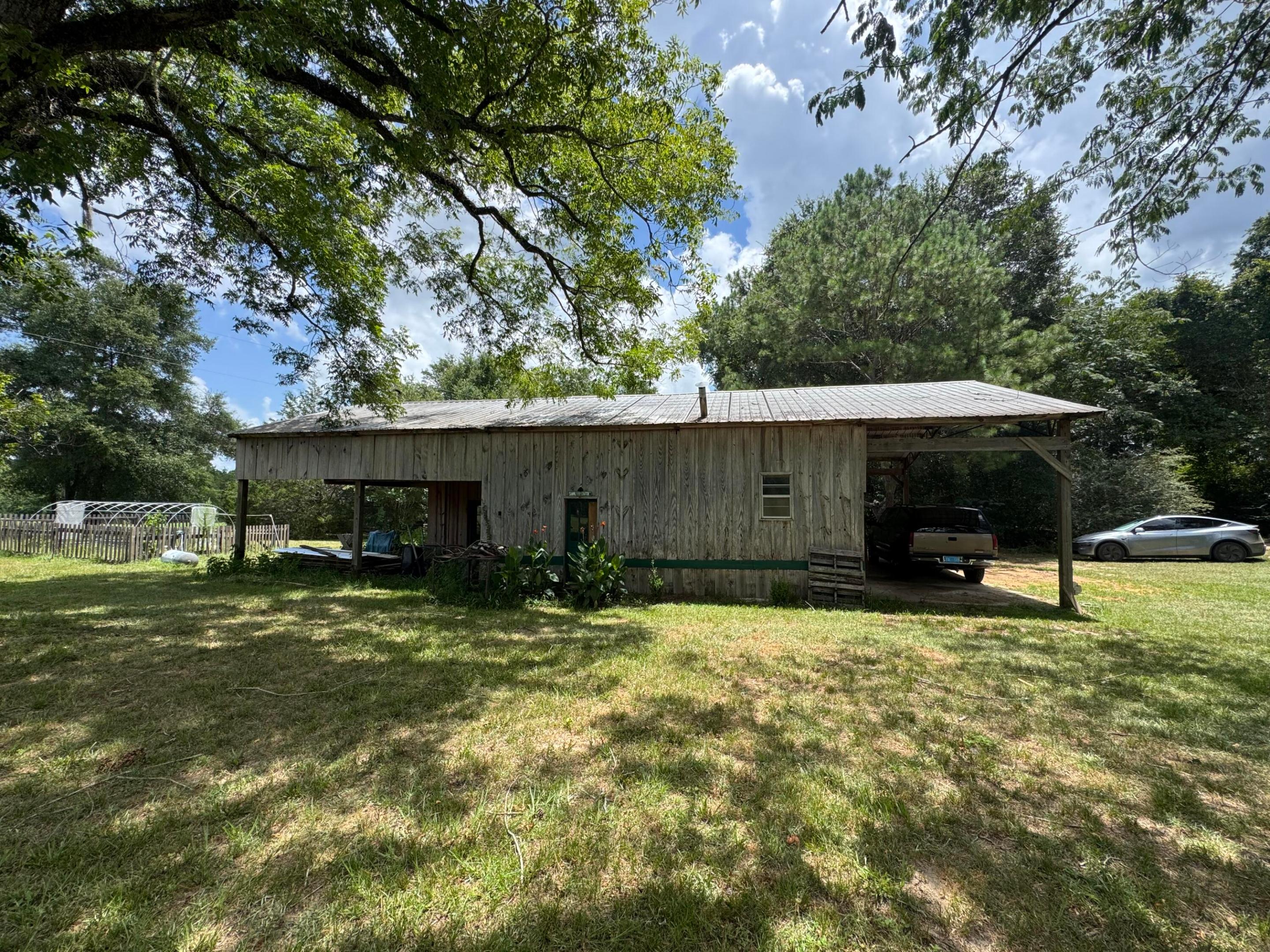 1900 Olive Lane Property Photo 2