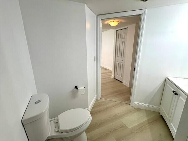 100 Crestwood Court N 108 Property Photo 15