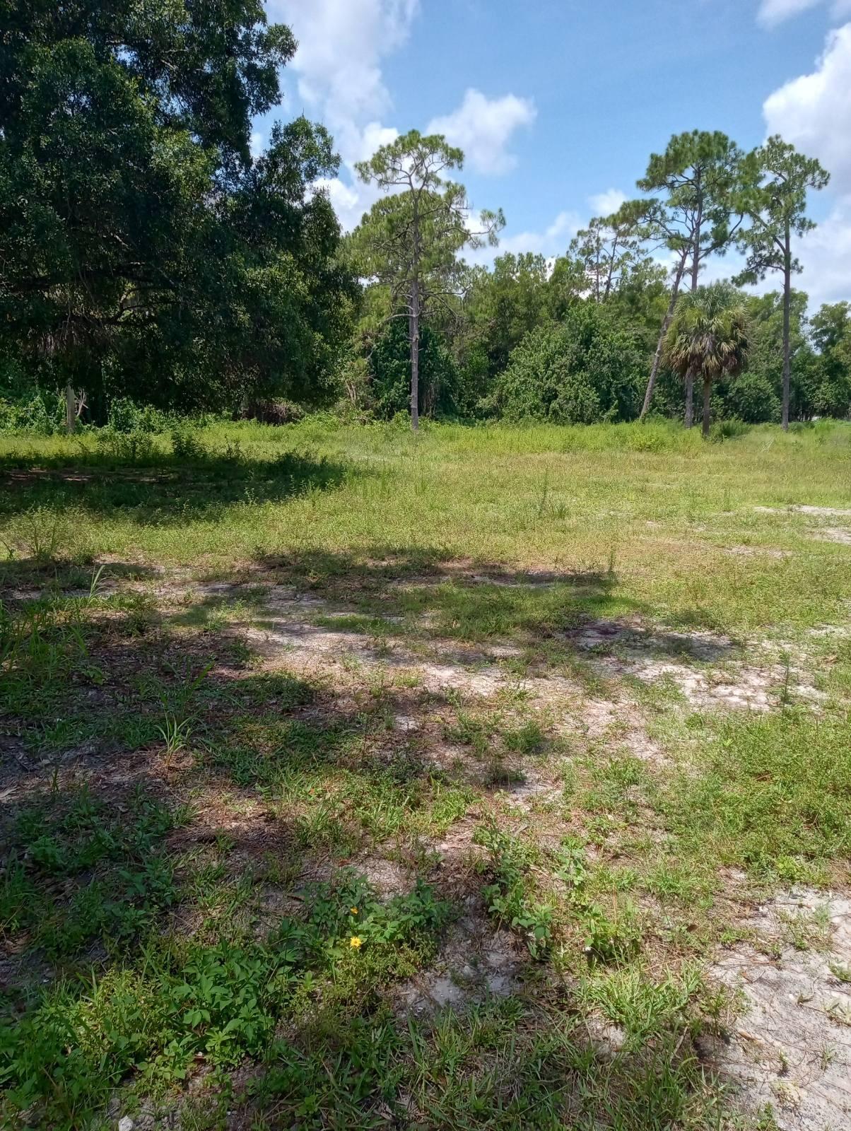 6407 Park Lane E Property Photo 1