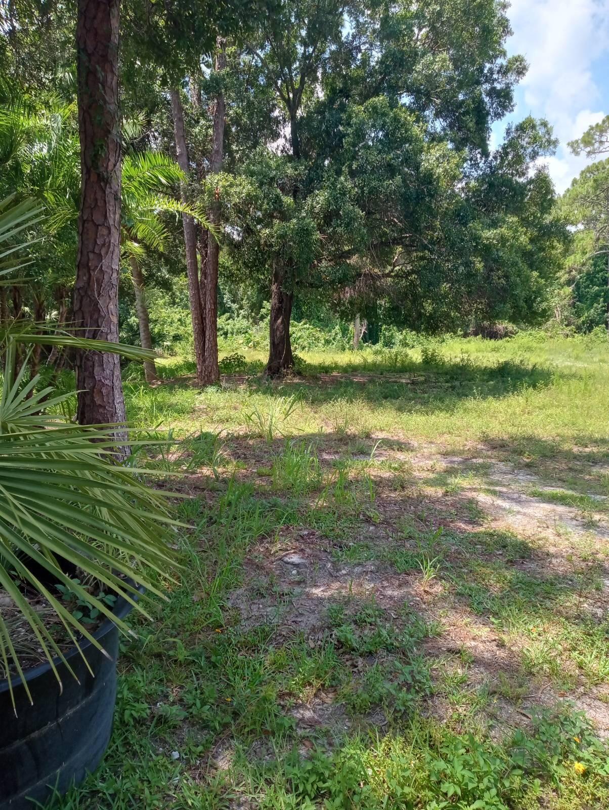 6407 Park Lane E Property Photo 2