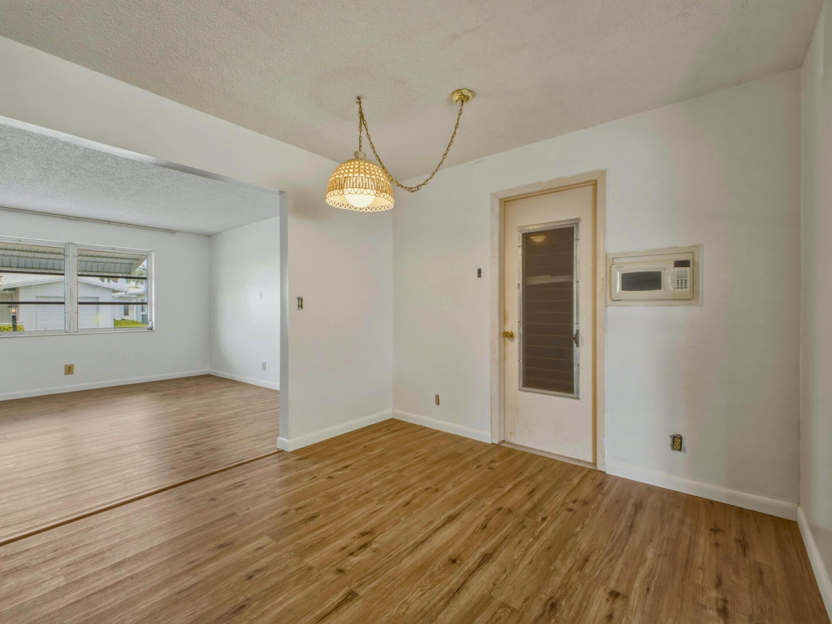 1012 Sw 17th Street Property Photo 7