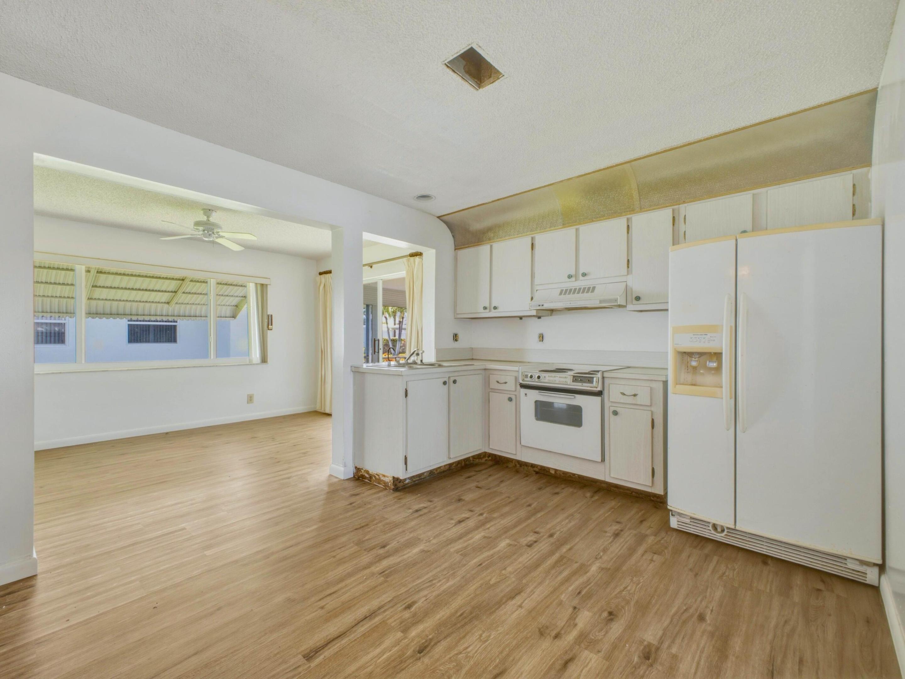 1012 Sw 17th Street Property Photo 8
