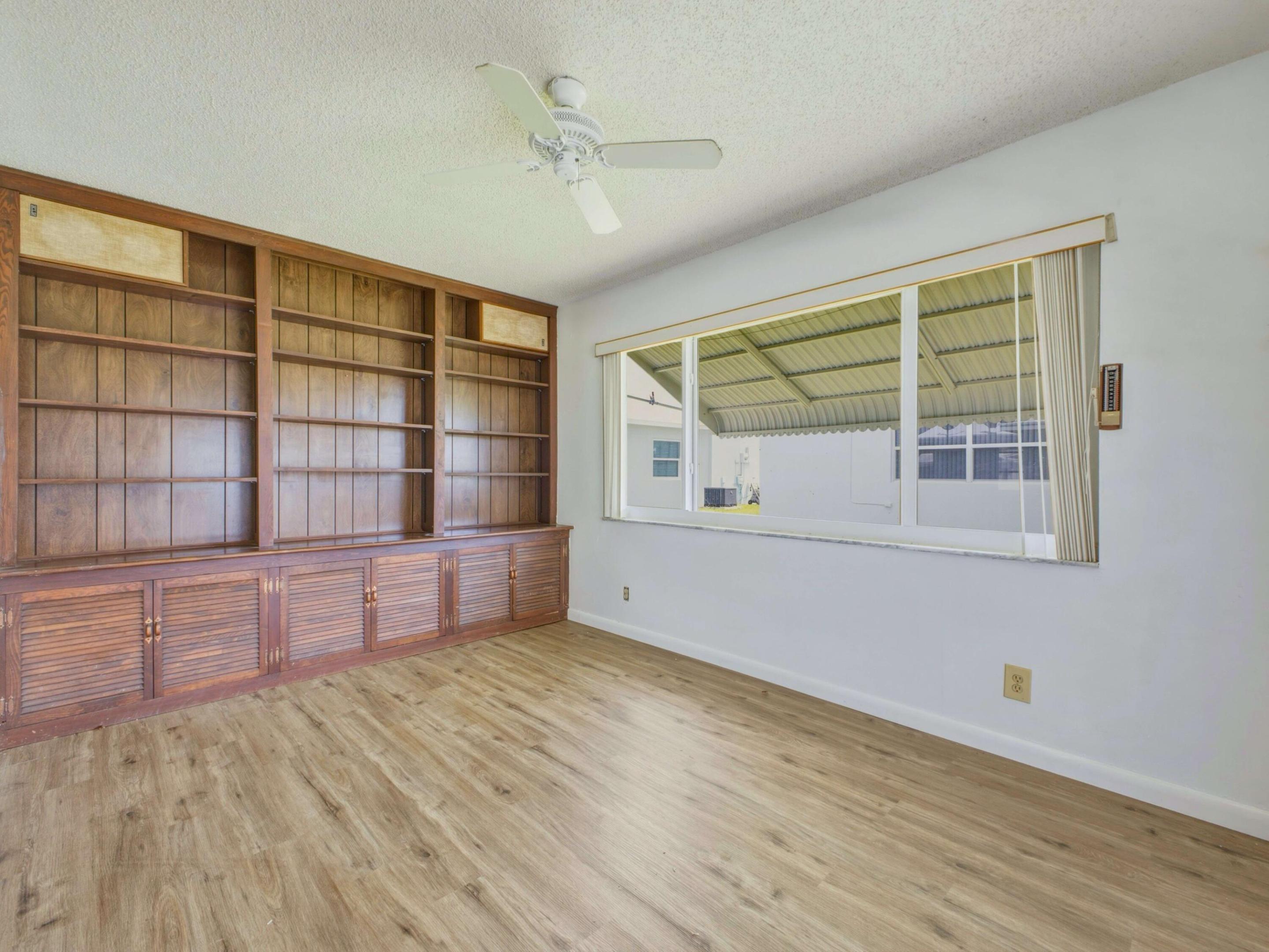 1012 Sw 17th Street Property Photo 10
