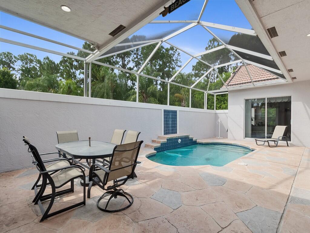 709 Sw Andros Cove Property Photo 30