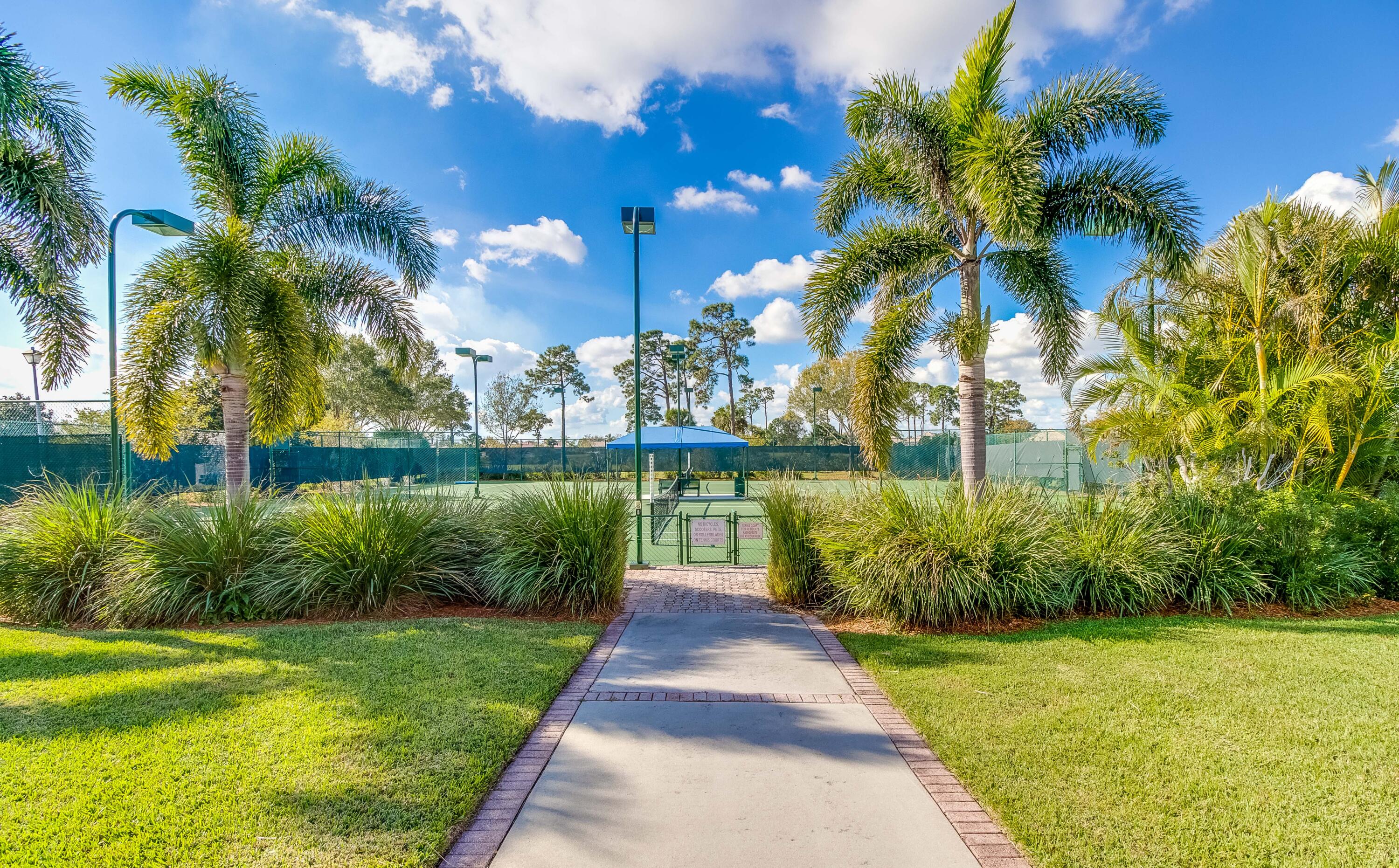 709 Sw Andros Cove Property Photo 46