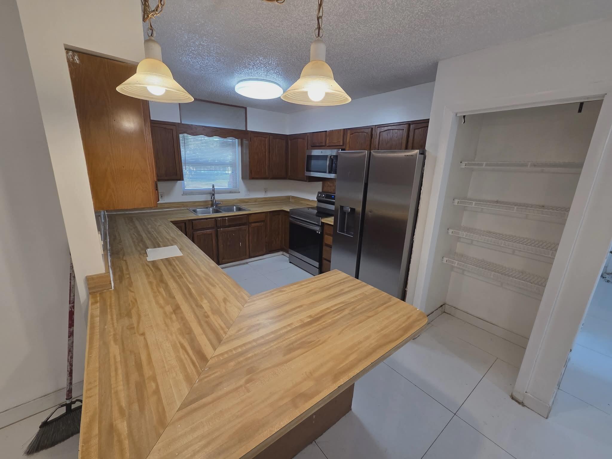 5959 Peterson Road Property Photo 10