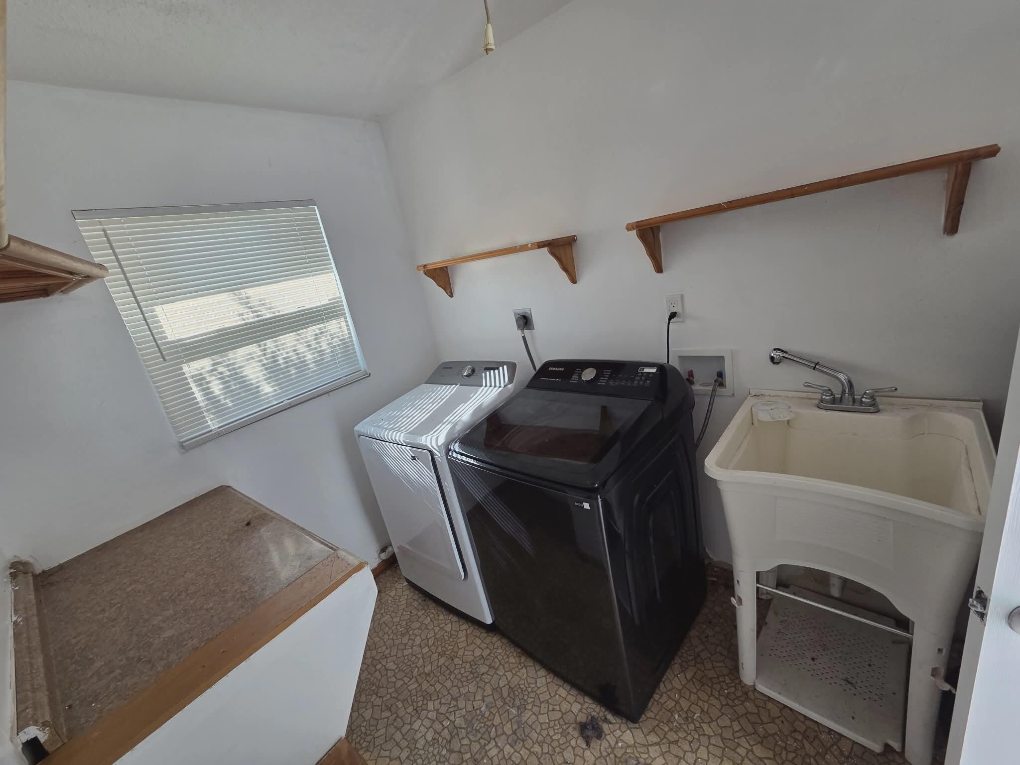 5959 Peterson Road Property Photo 13
