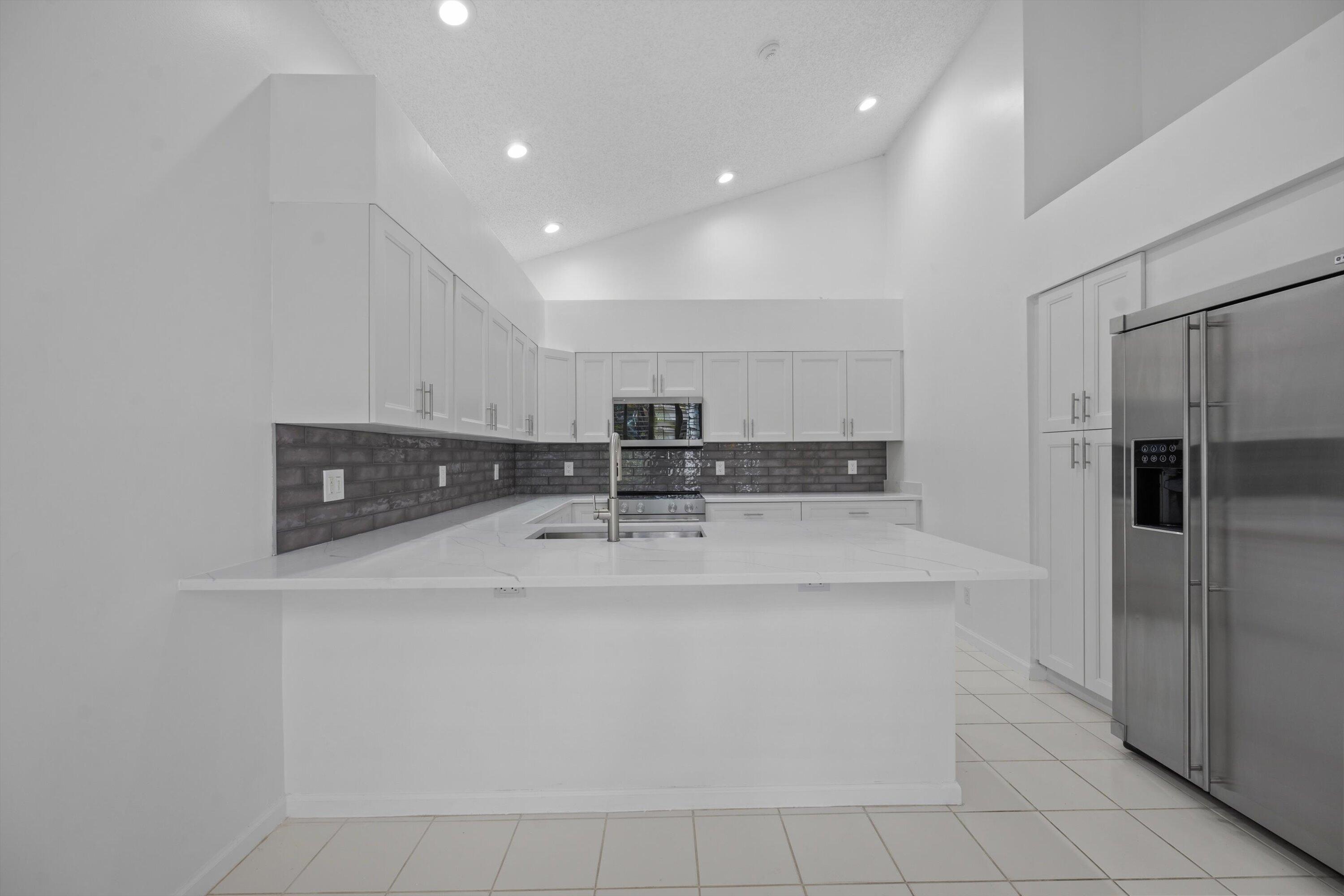 12557 Mallet Circle Property Photo 8
