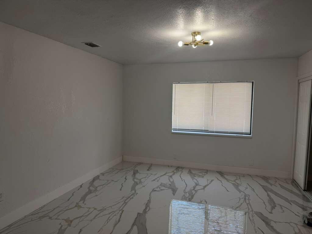 160 Se 15th Avenue Unit A Property Photo 11