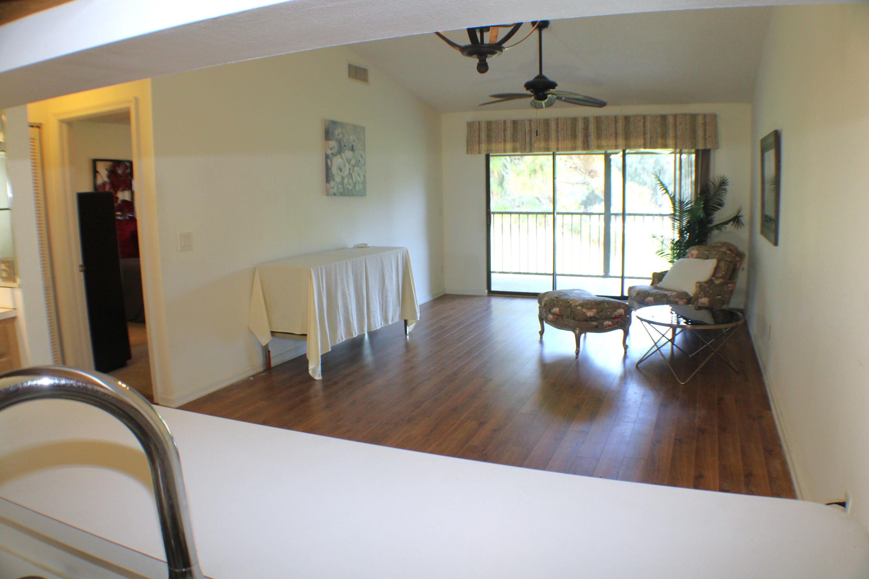 1082 Keystone Drive C Property Photo 6