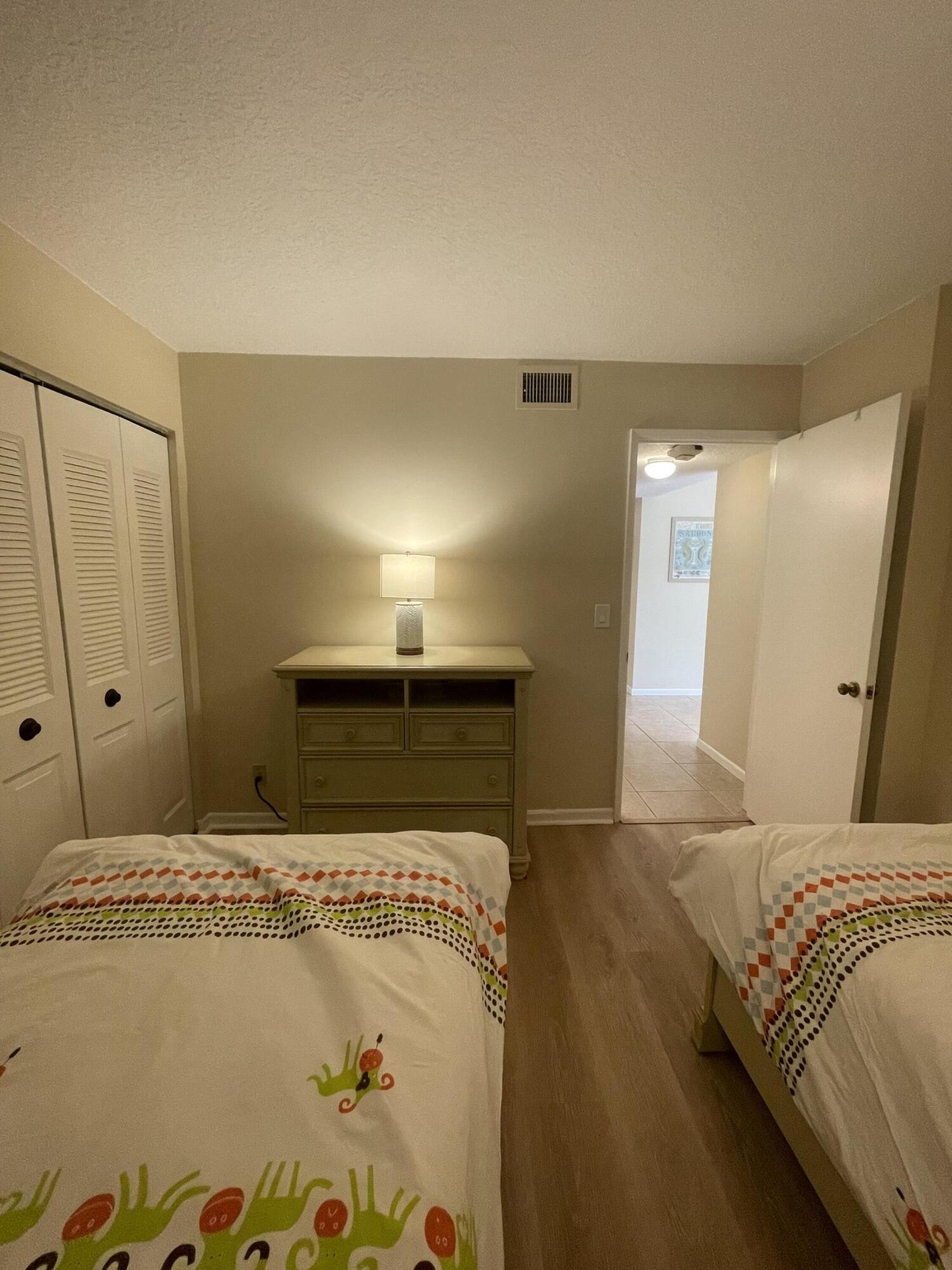 450 Egret Circle 9203 Property Photo 15