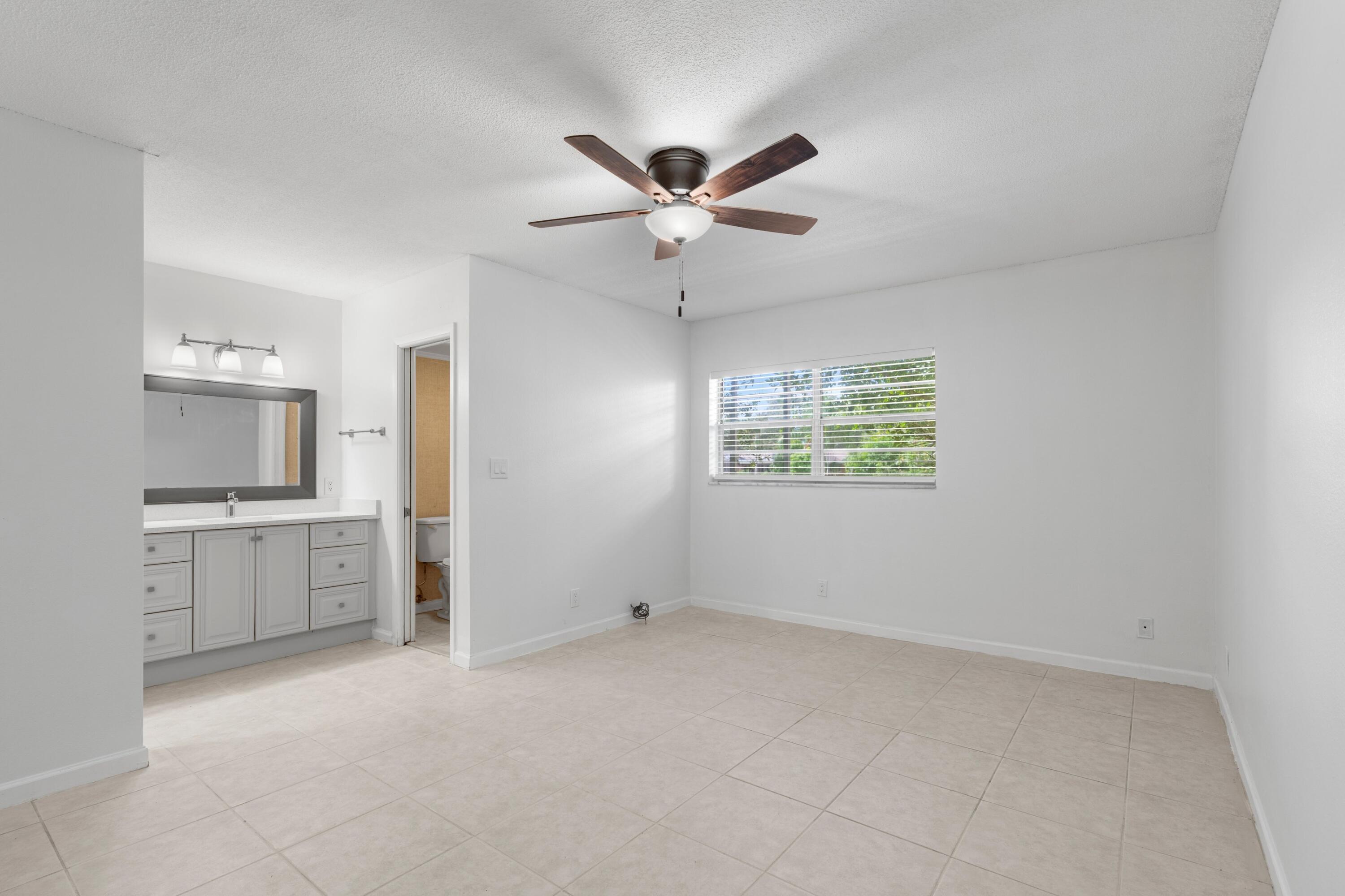 10693 N Military Trail 7 Property Photo 8