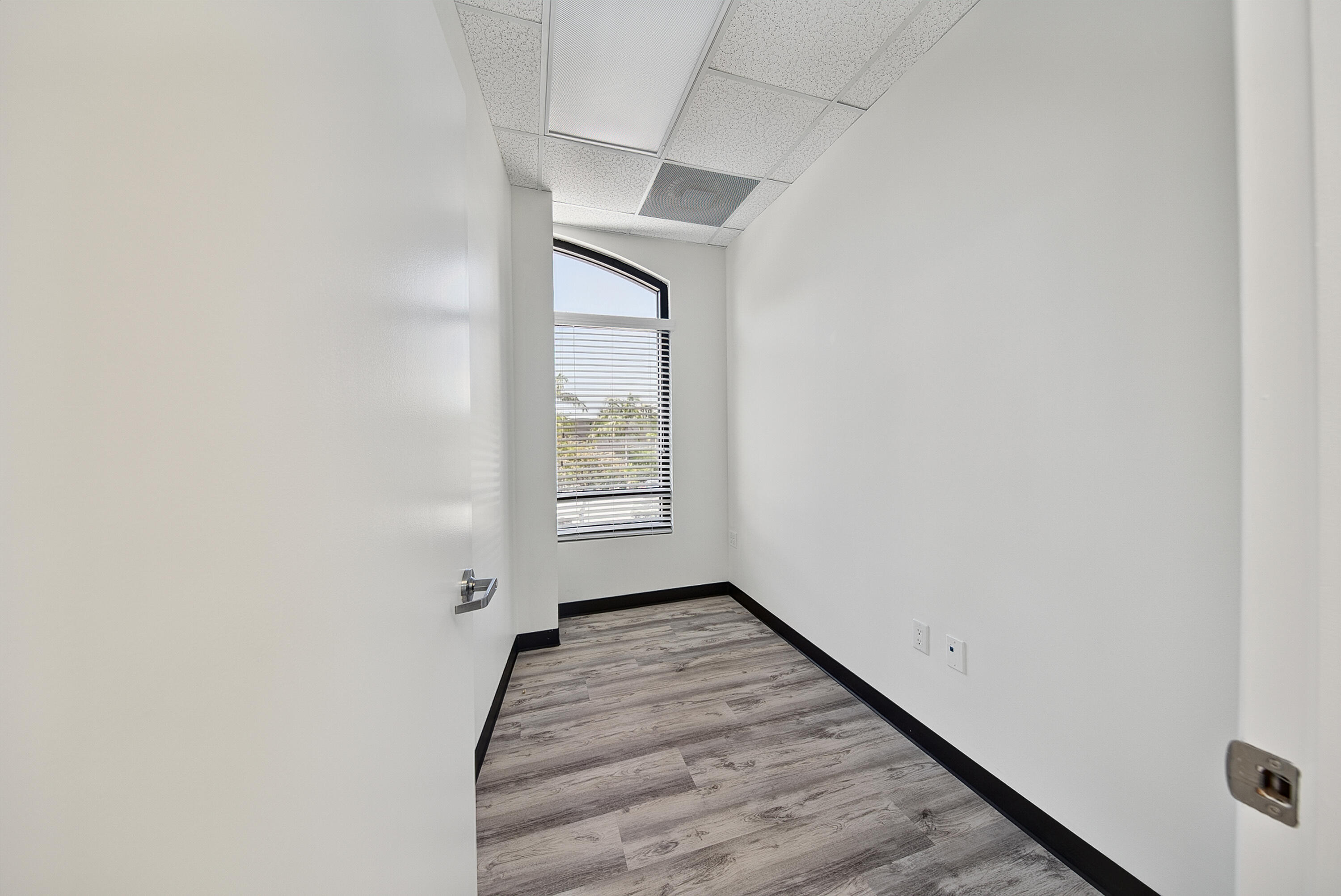 3465 Galt Ocean Drive 203 And 202 Property Photo 14